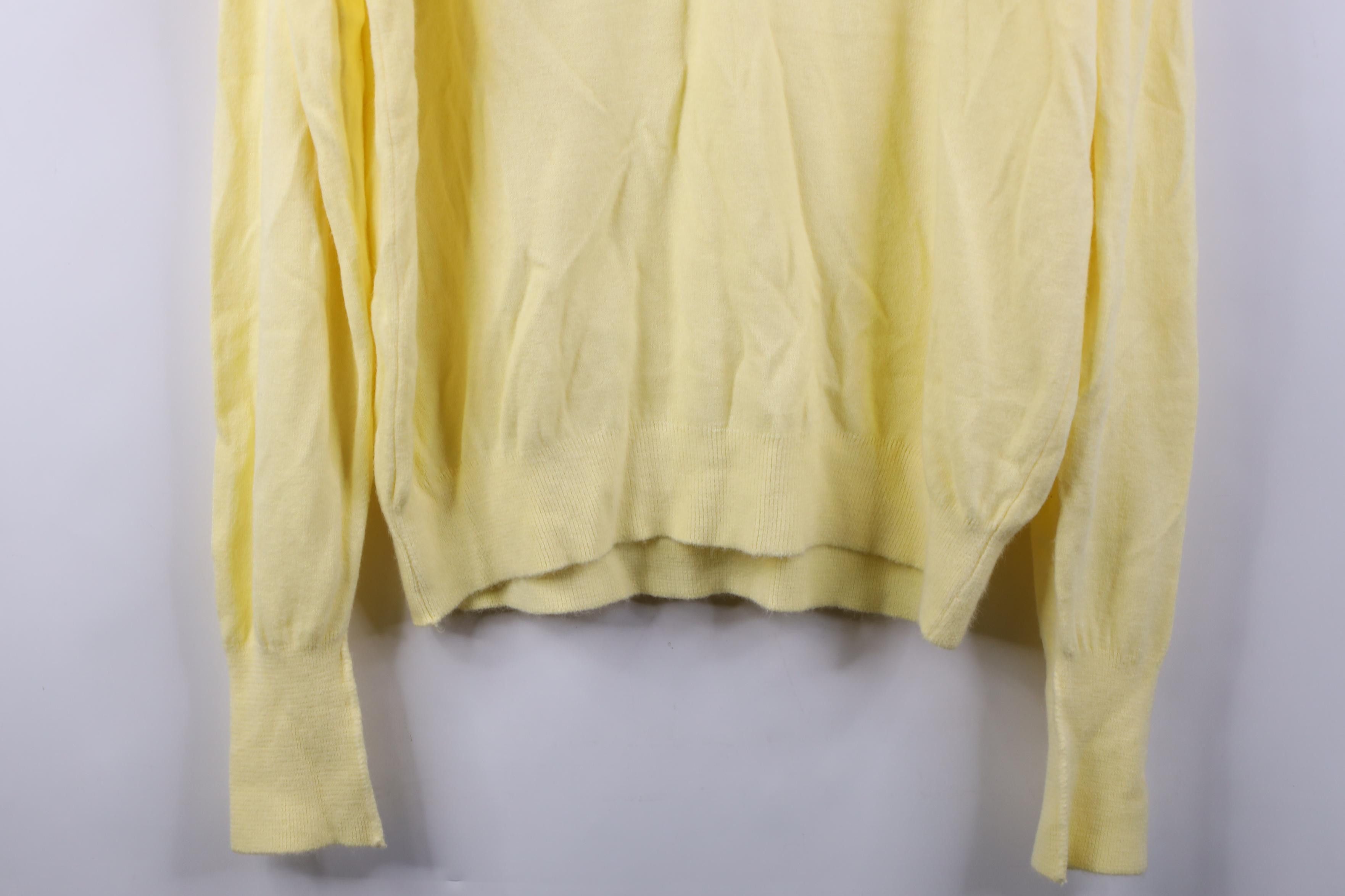 Izod Vintage 80s Izod Harbour Links Soft Knit V-Neck Sweater USA Size US XL / EU 56 / 4 - 3 Thumbnail