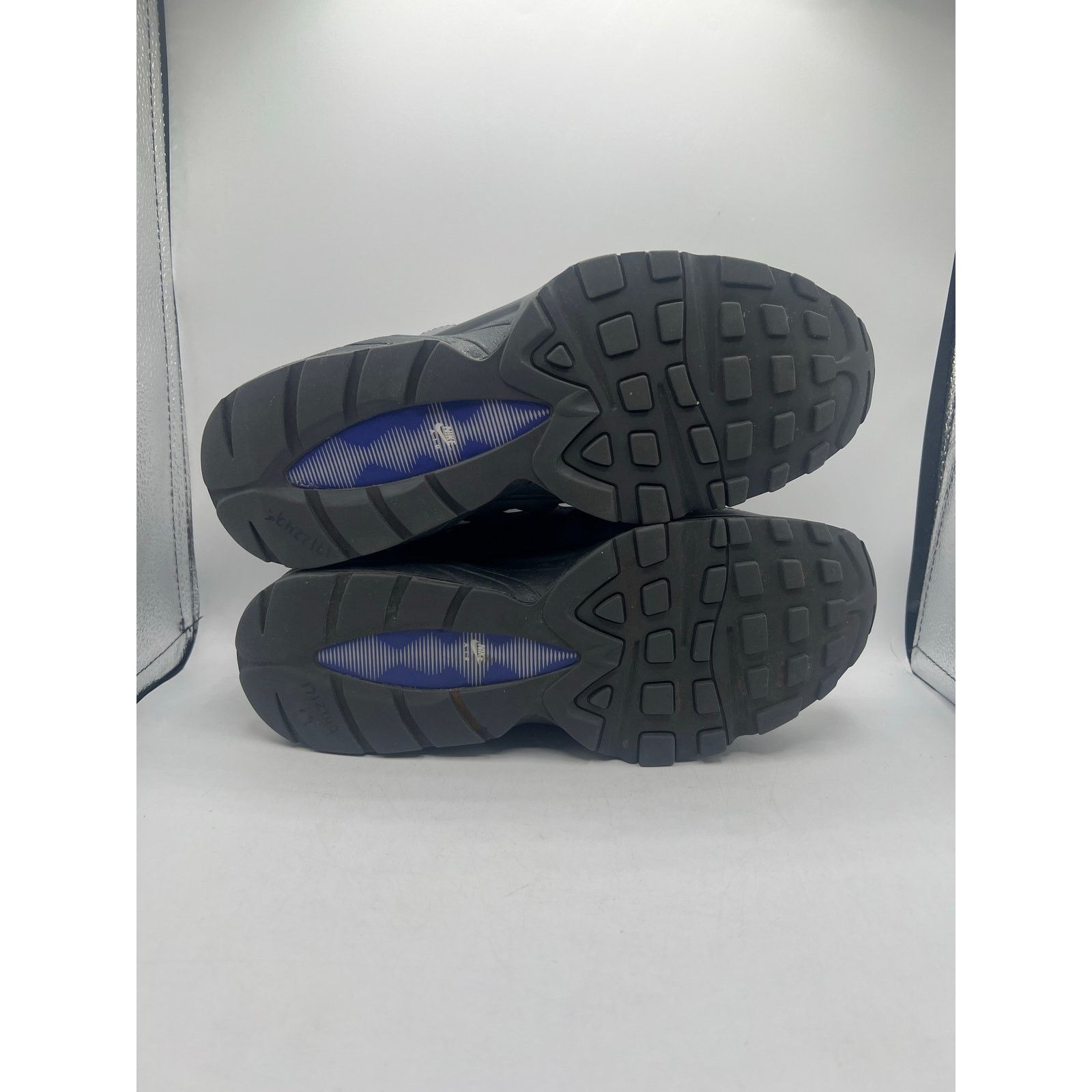 Nike Nike Air Max 95 GS “Anthracite” size 6.5Y used Size US 6.5 / EU 39-40 - 5 Thumbnail