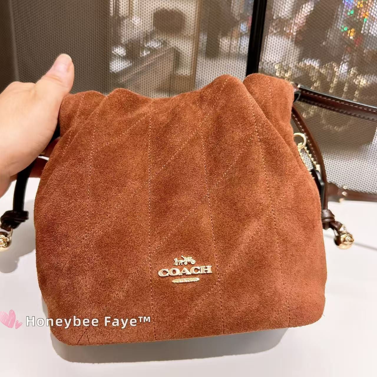 Coach Faye Mini Drawstring Bag With Quilting CDC42 Size ONE SIZE - 2 Thumbnail