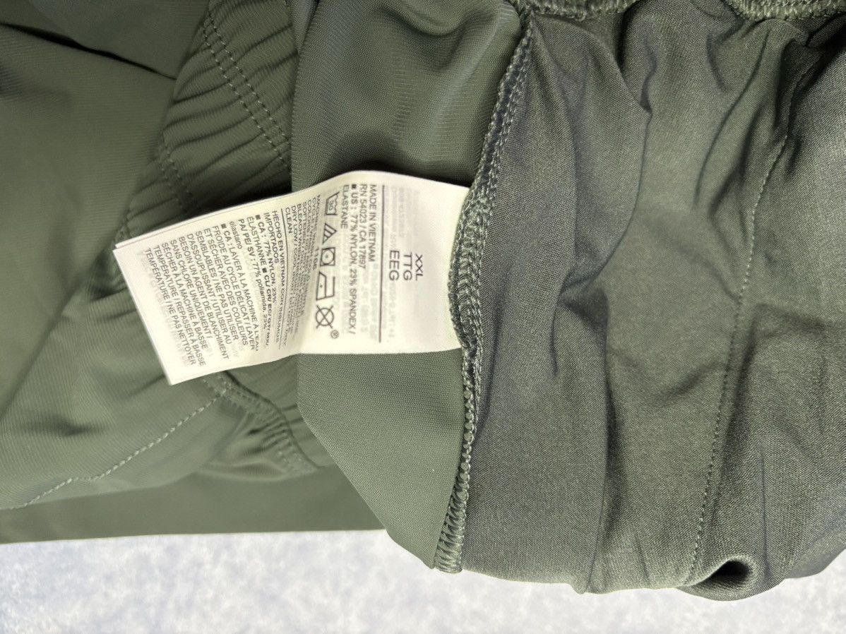 Old Navy Old Navy Women’s Active Xxl Wide Leg Green Cargo Pants Size 42" / US 20 - 9 Thumbnail