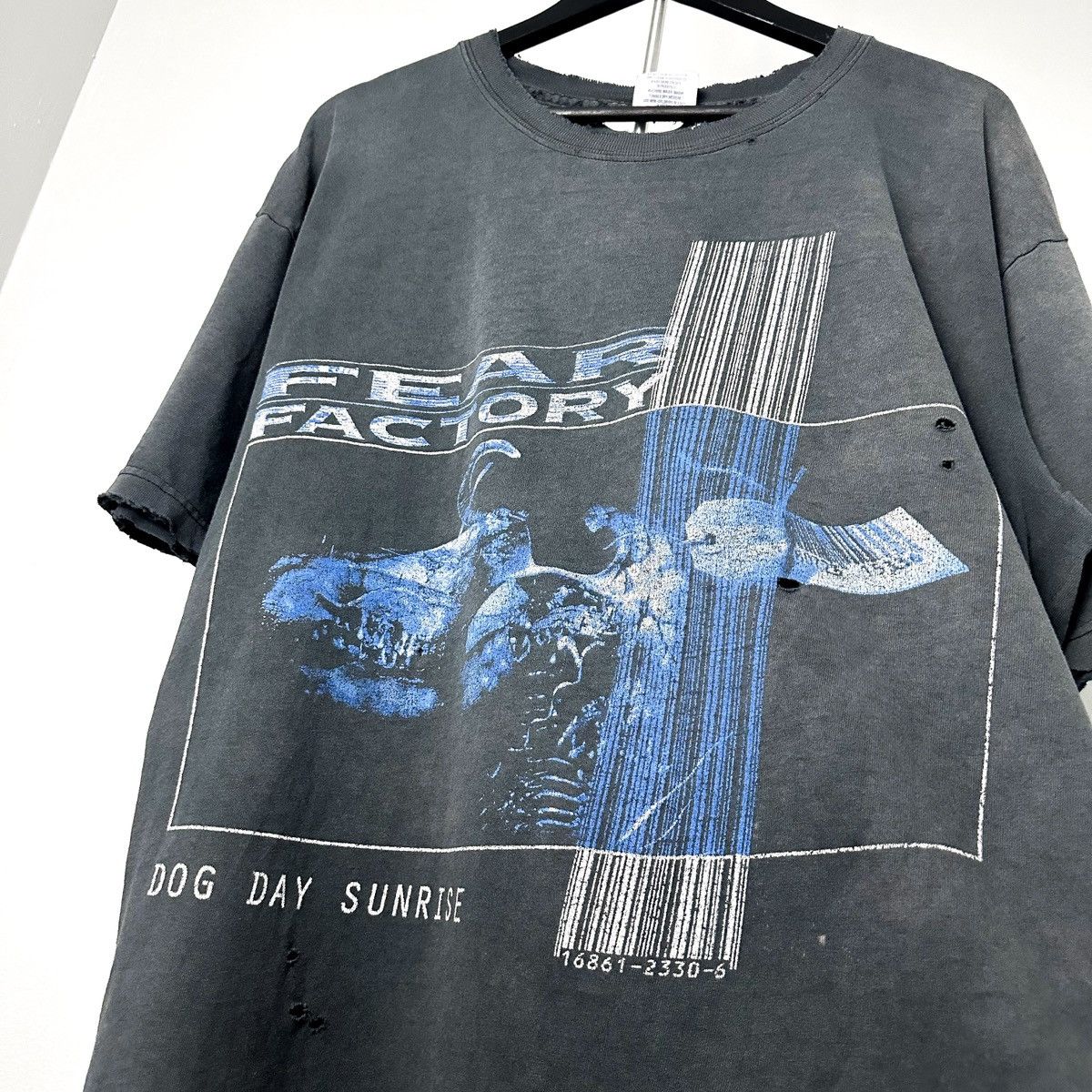 Band Tees 90’s THRASHED Fear Factory Dog Day Sunrise T-Shirt Size US XL / EU 56 / 4 - 5 Thumbnail