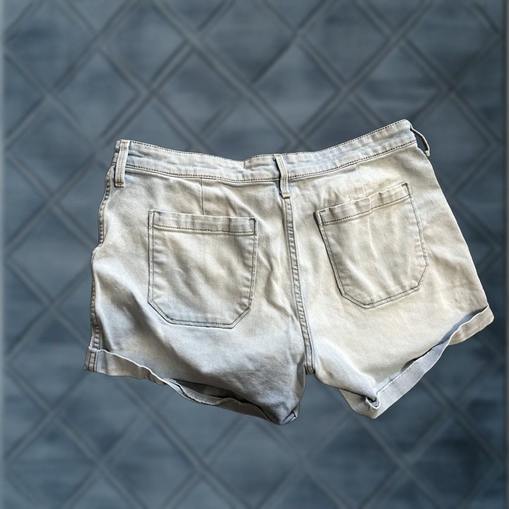 Gap Gap Jeans Shorts Womens Size 10 Denim Cuffed Size 30" / US 8 / IT 44 - 1 Thumbnail
