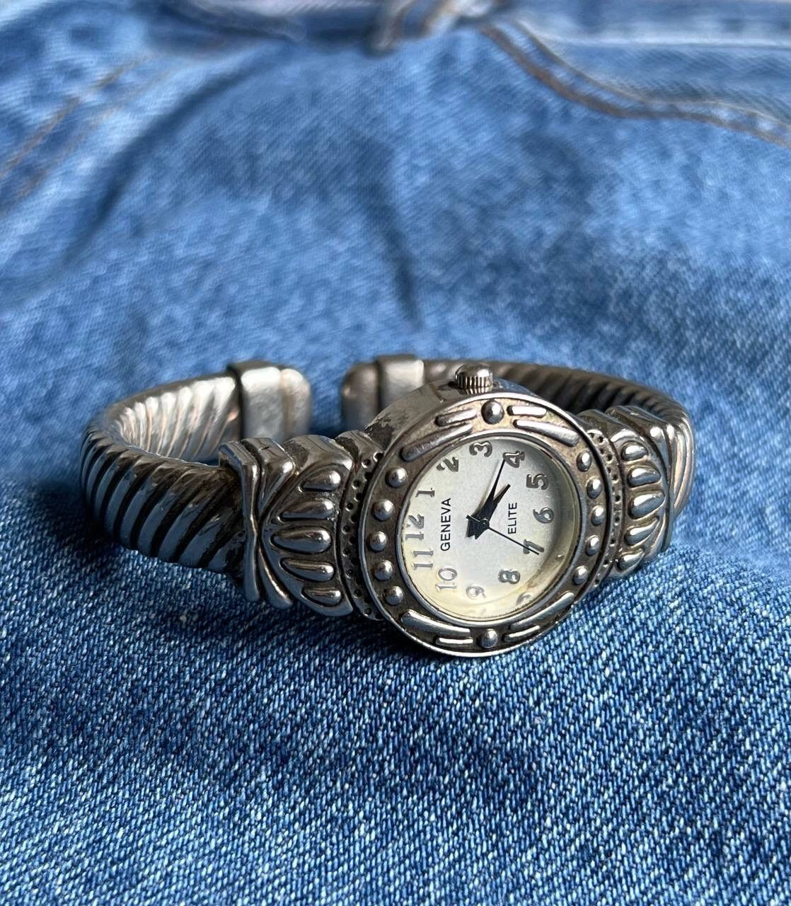 Japanese Brand × Vintage Vintage Japanese style futuristic Watch Size ONE SIZE - 1 Thumbnail
