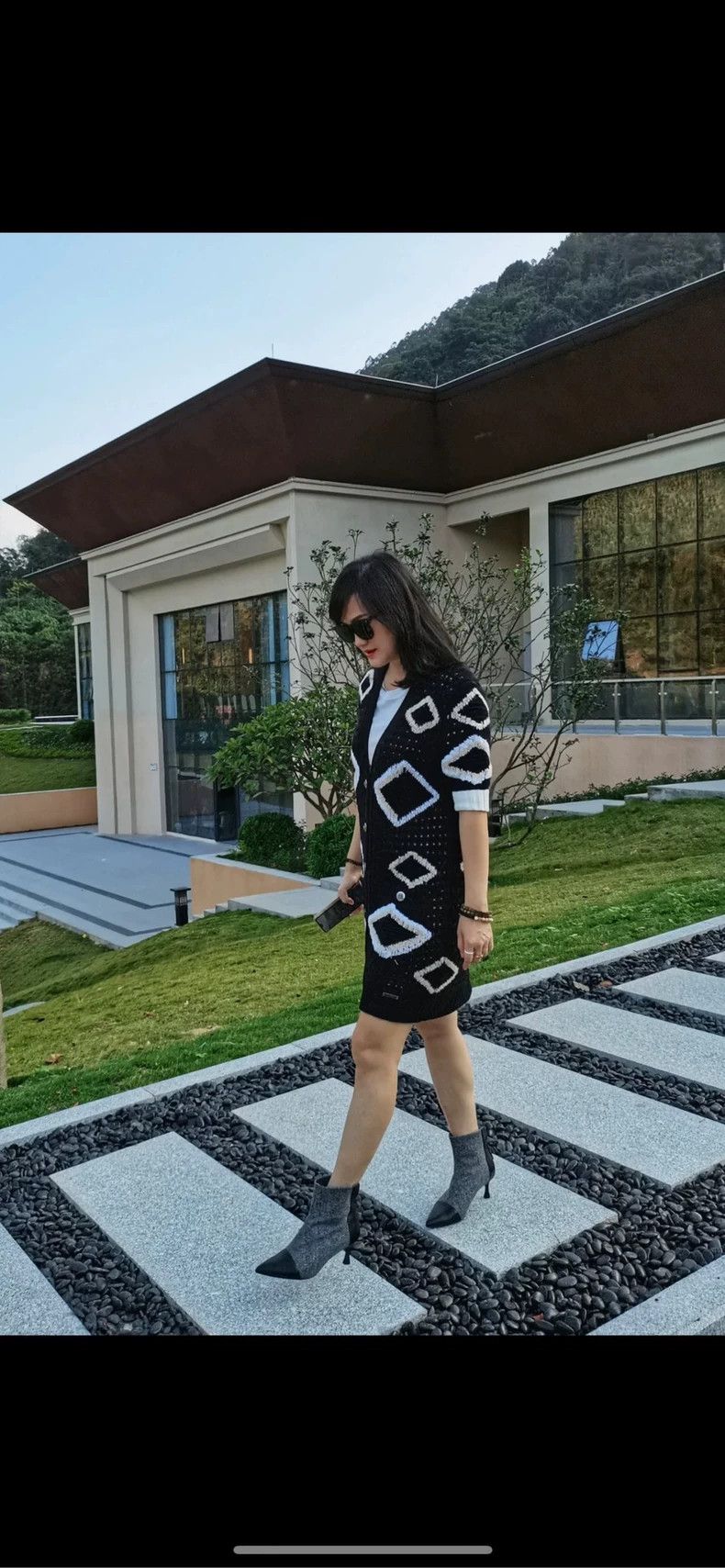 Chanel Chanel Black geometric pattern medium and long short-sleeve Size XS / US 0-2 / IT 36-38 - 6 Thumbnail