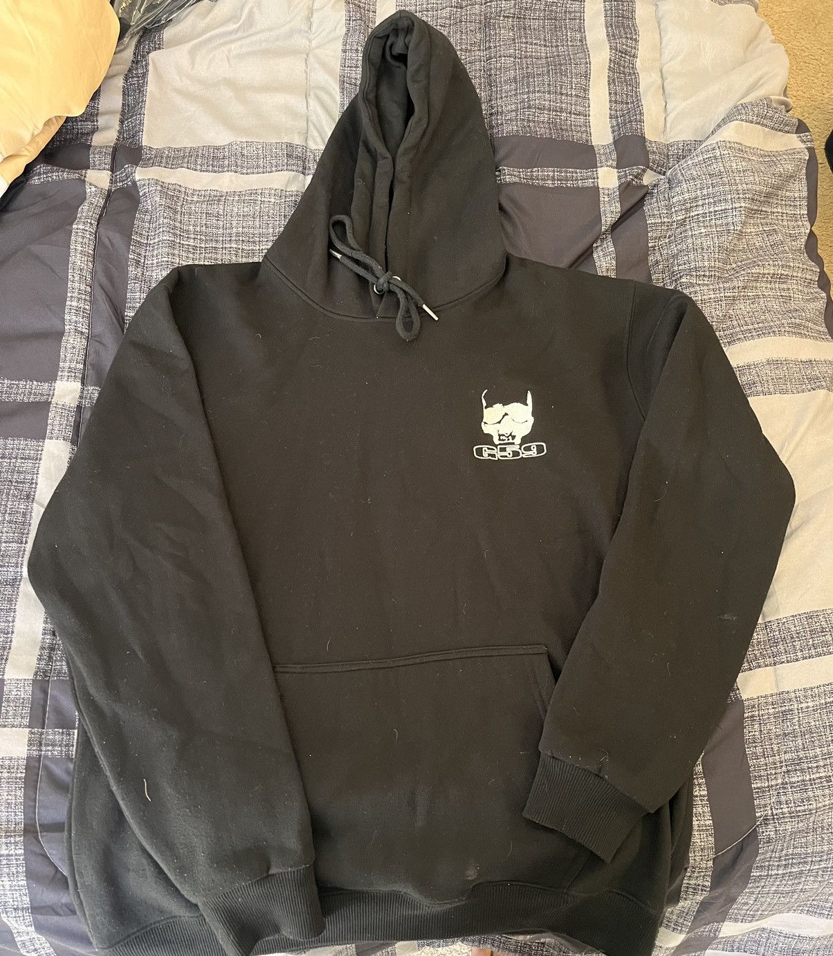 G59 ESSENTIALS HOODIE SIZE L