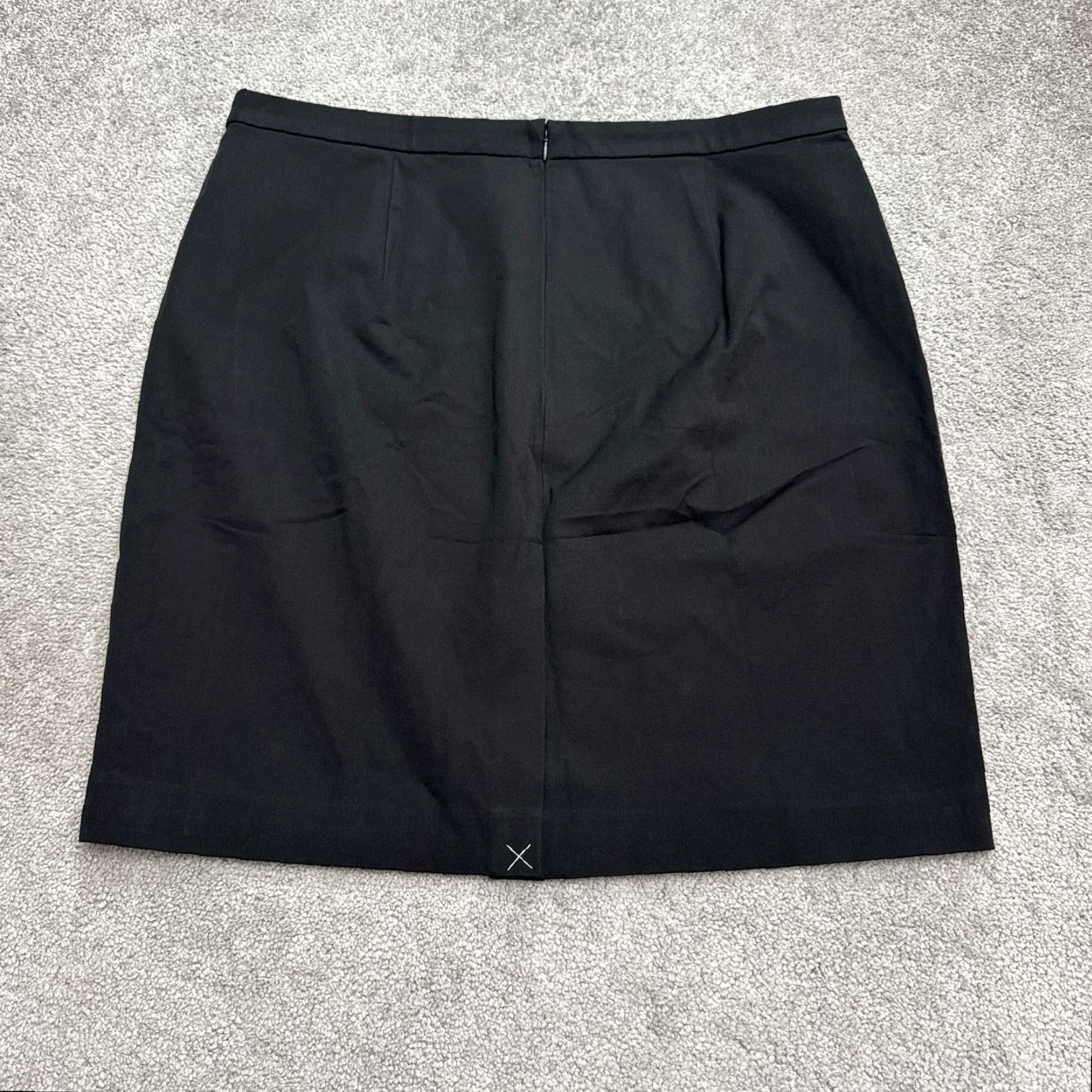 J.Crew VINTAGE: No. J.Crew Pencil Skirt Women 18 Black Knee Length Workwear Cotton Blend Zipper Style Straight & Pencil Classic 18 Womens Size 40" / US 18 - 2 Thumbnail