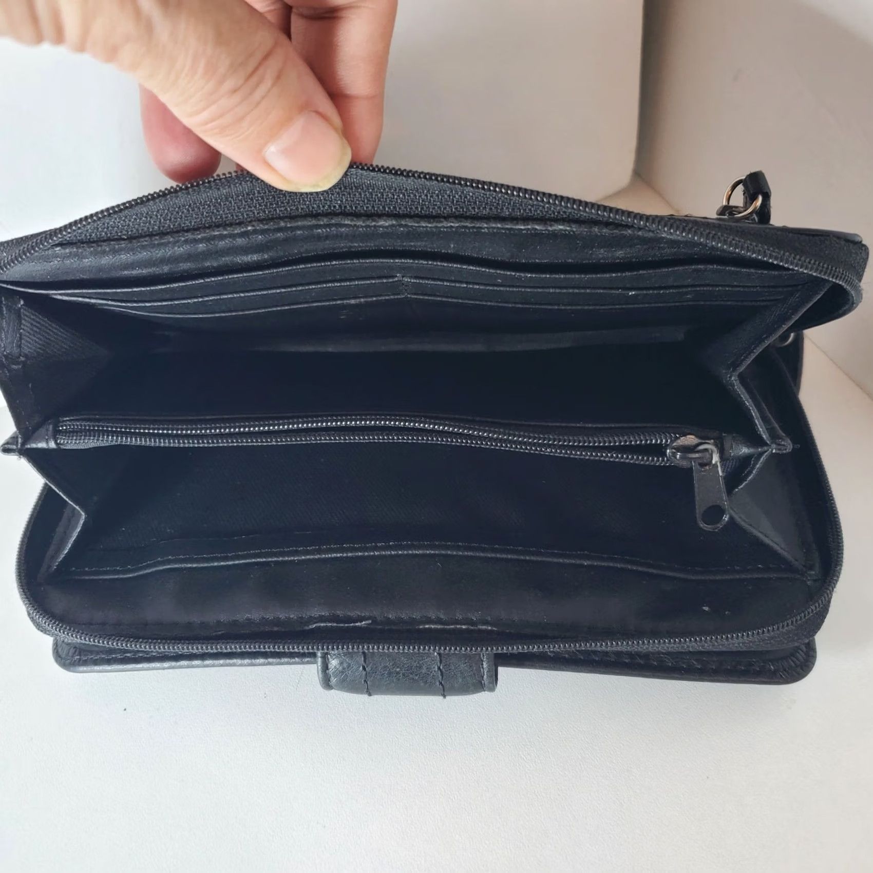 Fossil VINTAGE Fossil Wallet Large Zip-Around Leather Black Women's Wallet 7x4 Organizer Credit Card Accodian Size ONE SIZE - 6 Thumbnail
