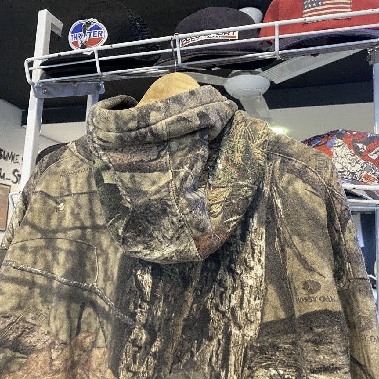 Cabelas CABELA'S Vintage RealTree Camo Spellout Pullover Hoodie Size US XXL / EU 58 / 5 - 11 Thumbnail
