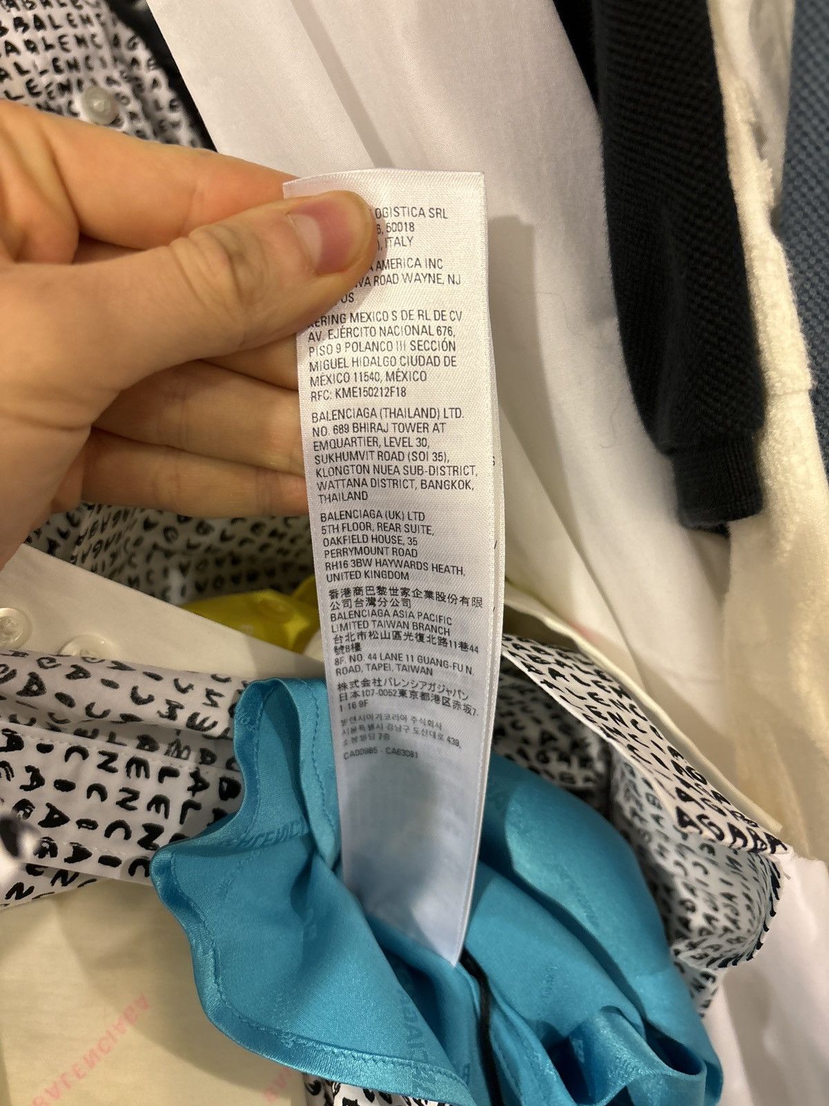 Balenciaga Balenciaga Blue Silk ‘All Over Logo’ Button Up Shirt Size US XL / EU 56 / 4 - 3 Thumbnail