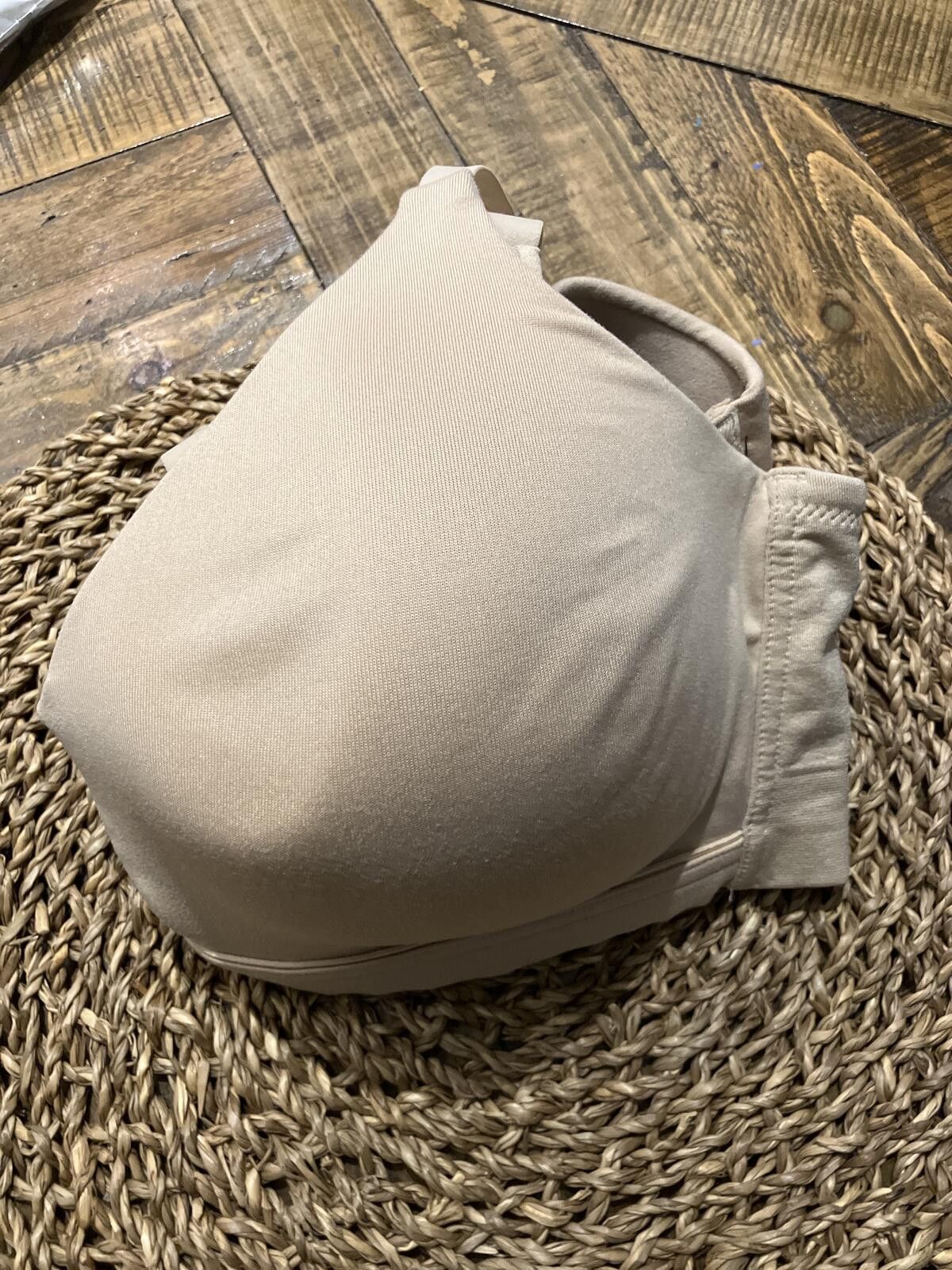 Other NWOT Vanity Fair Beige Seamless Lightly Padded Bra Size ONE SIZE - 6 Thumbnail