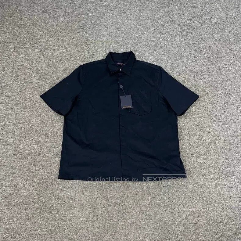 Louis Vuitton Louis Vuitton size 4l 25 New Embossed Old Flower Short Slee Size US M / EU 48-50 / 2 - 1 Thumbnail