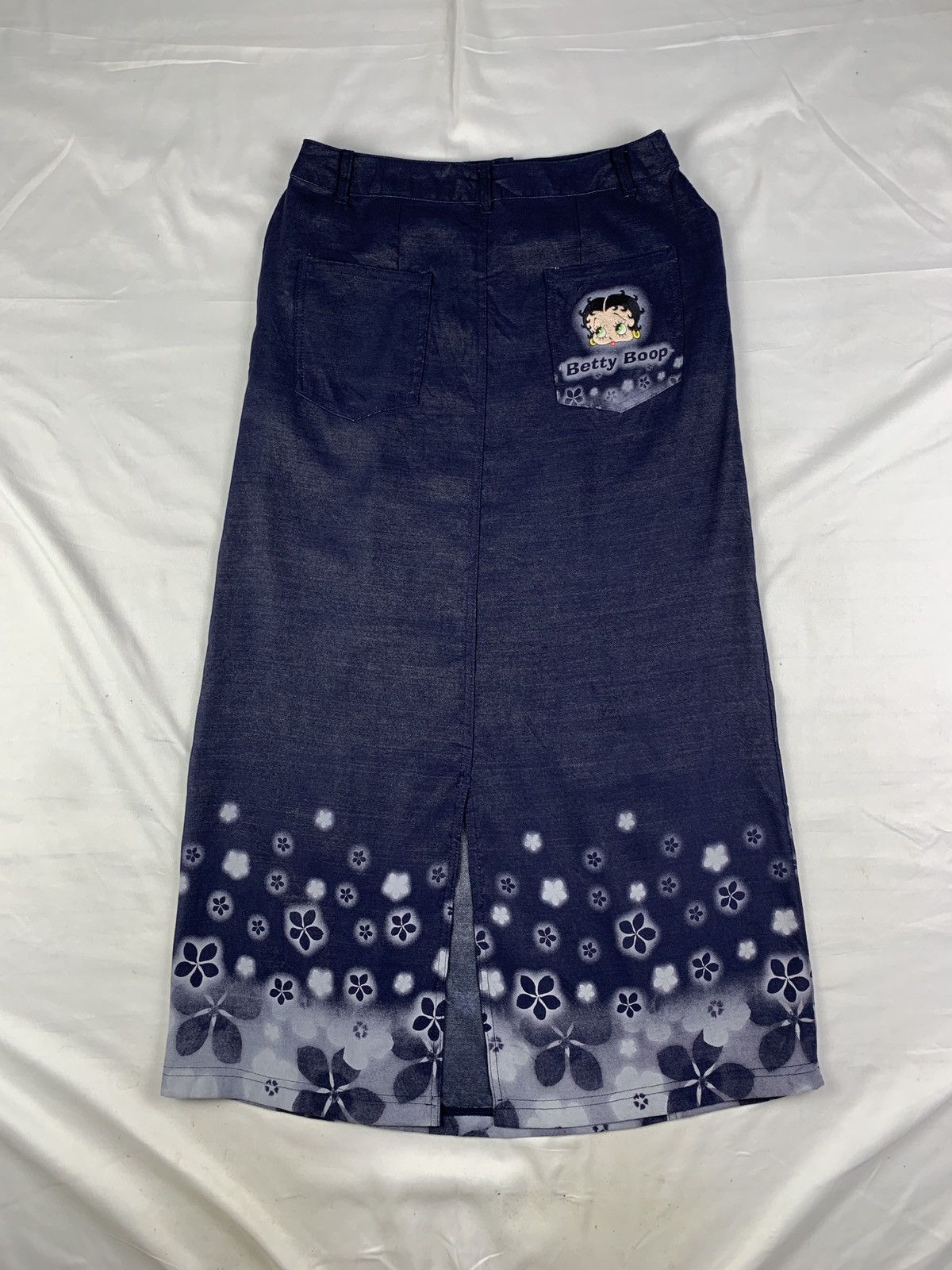 Cartoon Network 2000s Betty Boop Cartoon Flower Spray Embroidered Maxi Skirt Size 27" / US 4 / IT 40 - 1 Thumbnail