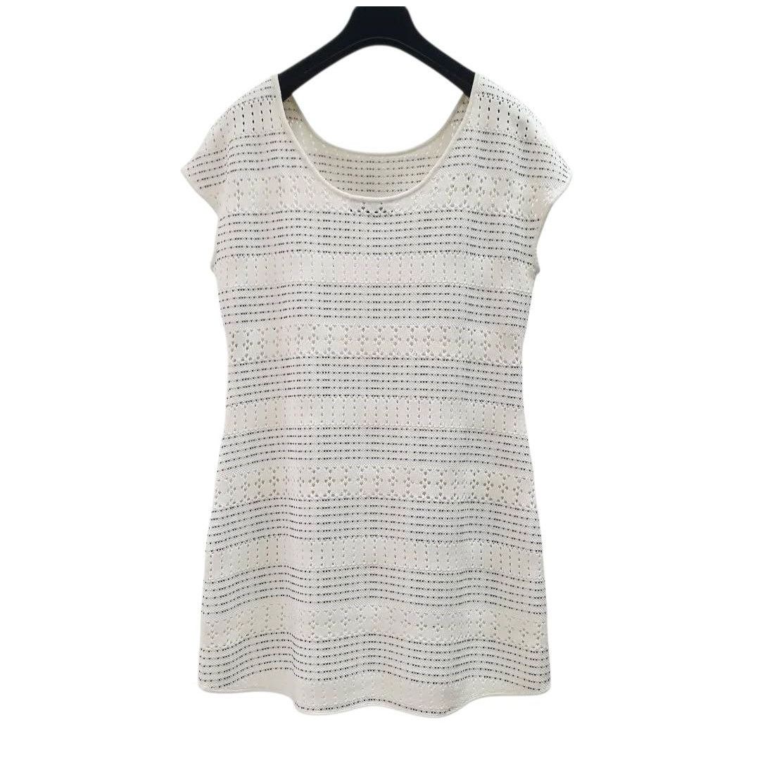 Chanel Chanel 2017 Shift Mini Dress Sz.40 Size M / US 6-8 / IT 42-44 - 2 Thumbnail