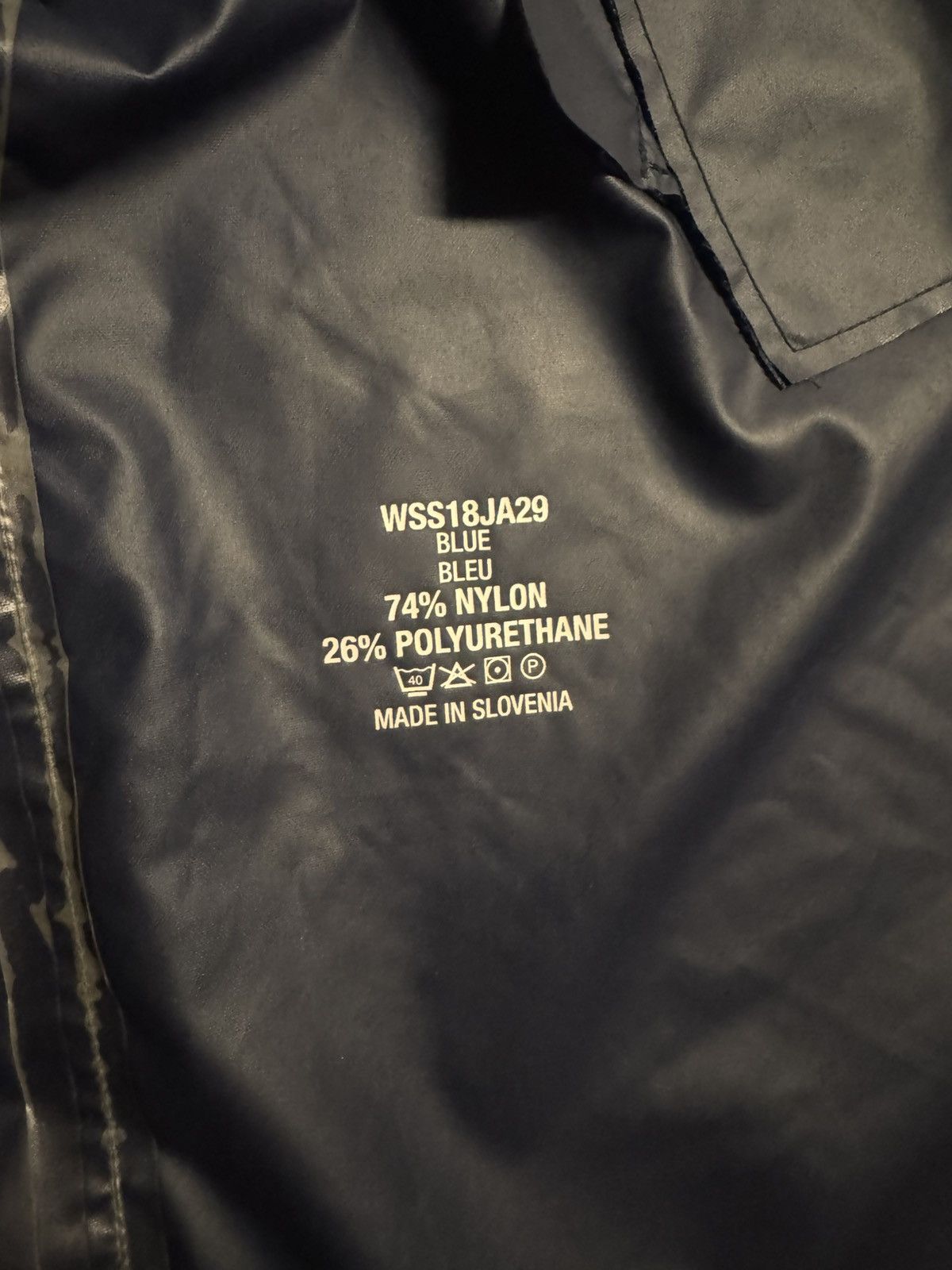 Vetements Vetements 2018 Sagittarius Raincoat Size US M / EU 48-50 / 2 - 5 Thumbnail