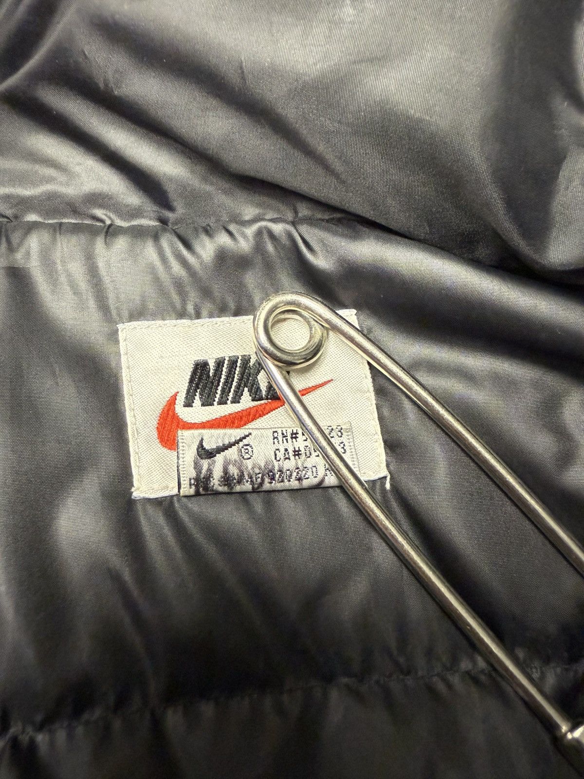 Nike 90’s Nike Vintage puffer down jacket Size US L / EU 52-54 / 3 - 11 Thumbnail