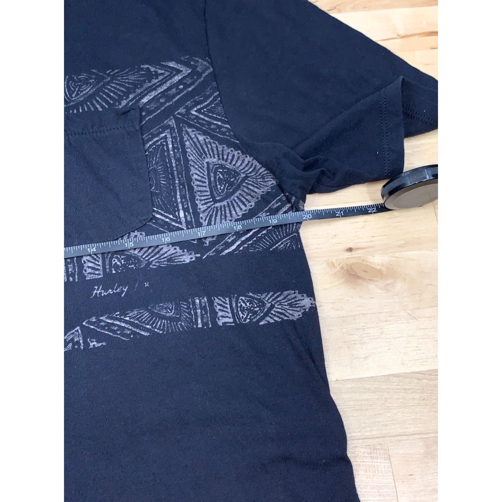 Hurley Hurley Mens T-Shirt Pocket Black Crew Neck Short Sleeve Beach Surf Casual 5372 L Size US L / EU 52-54 / 3 - 5 Thumbnail
