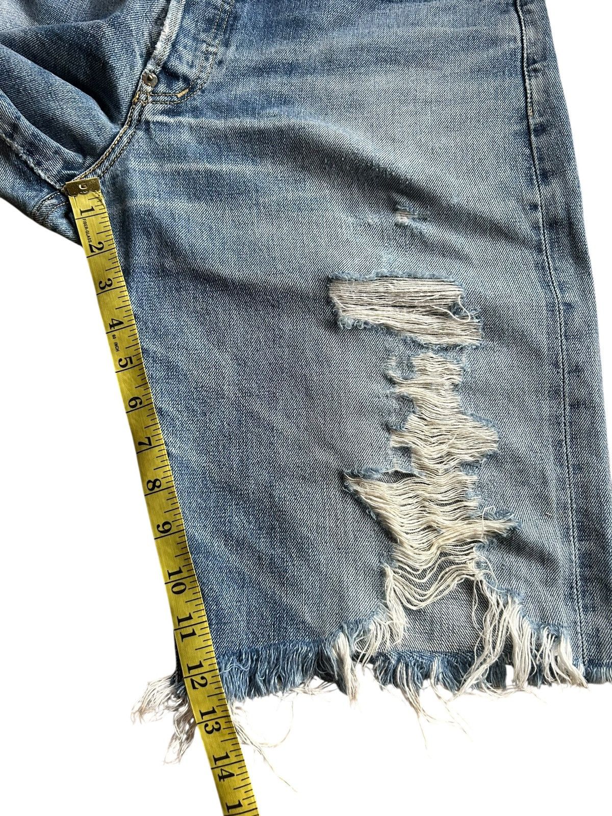 Levi's Vintage Levis Big E Selvedge Buckle Back Distressed Denim Size US 33 - 24 Thumbnail