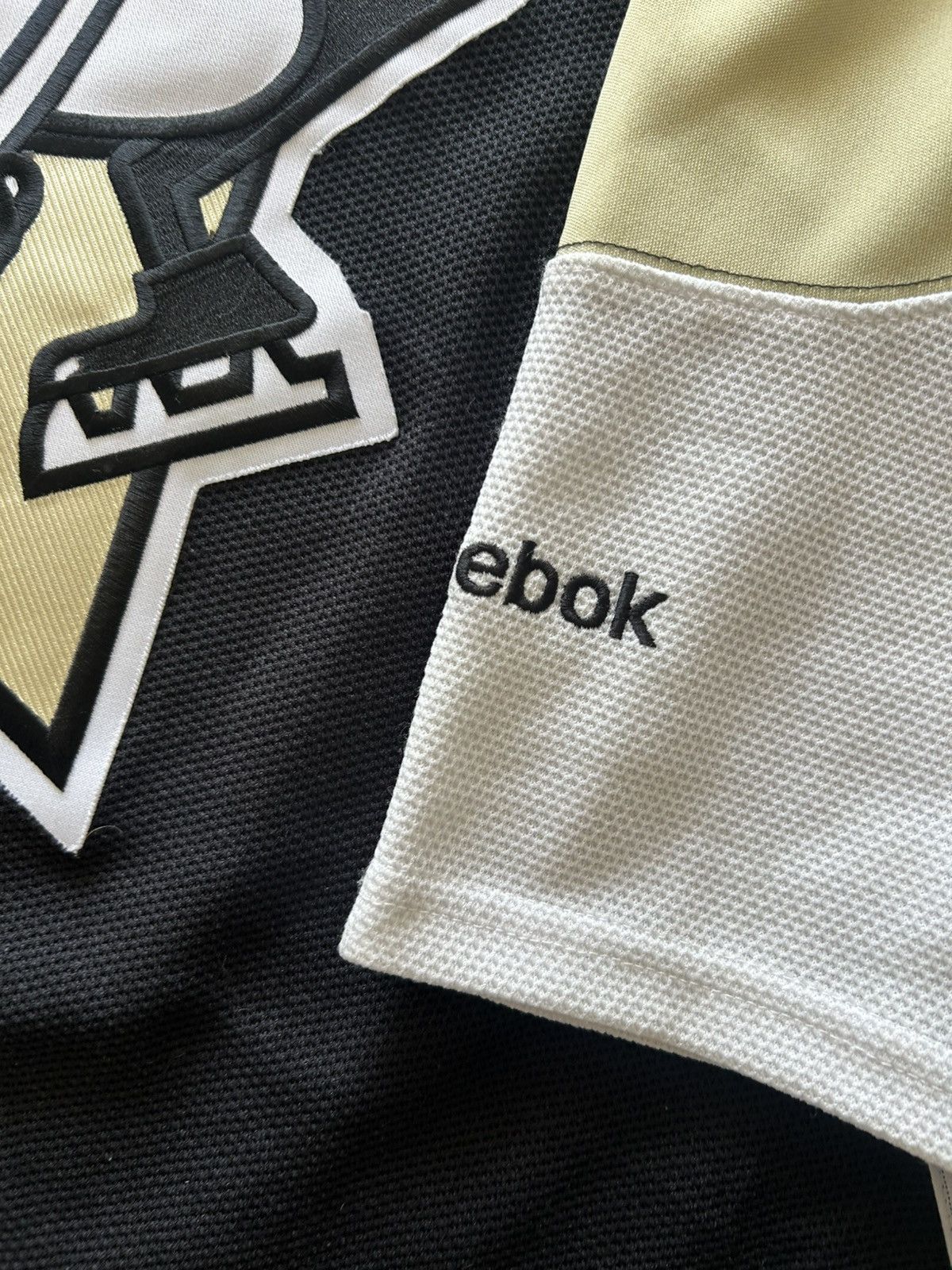 NHL Pittsburgh Penguins Reebok home Jersey Size Medium Size US M / EU 48-50 / 2 - 3 Thumbnail