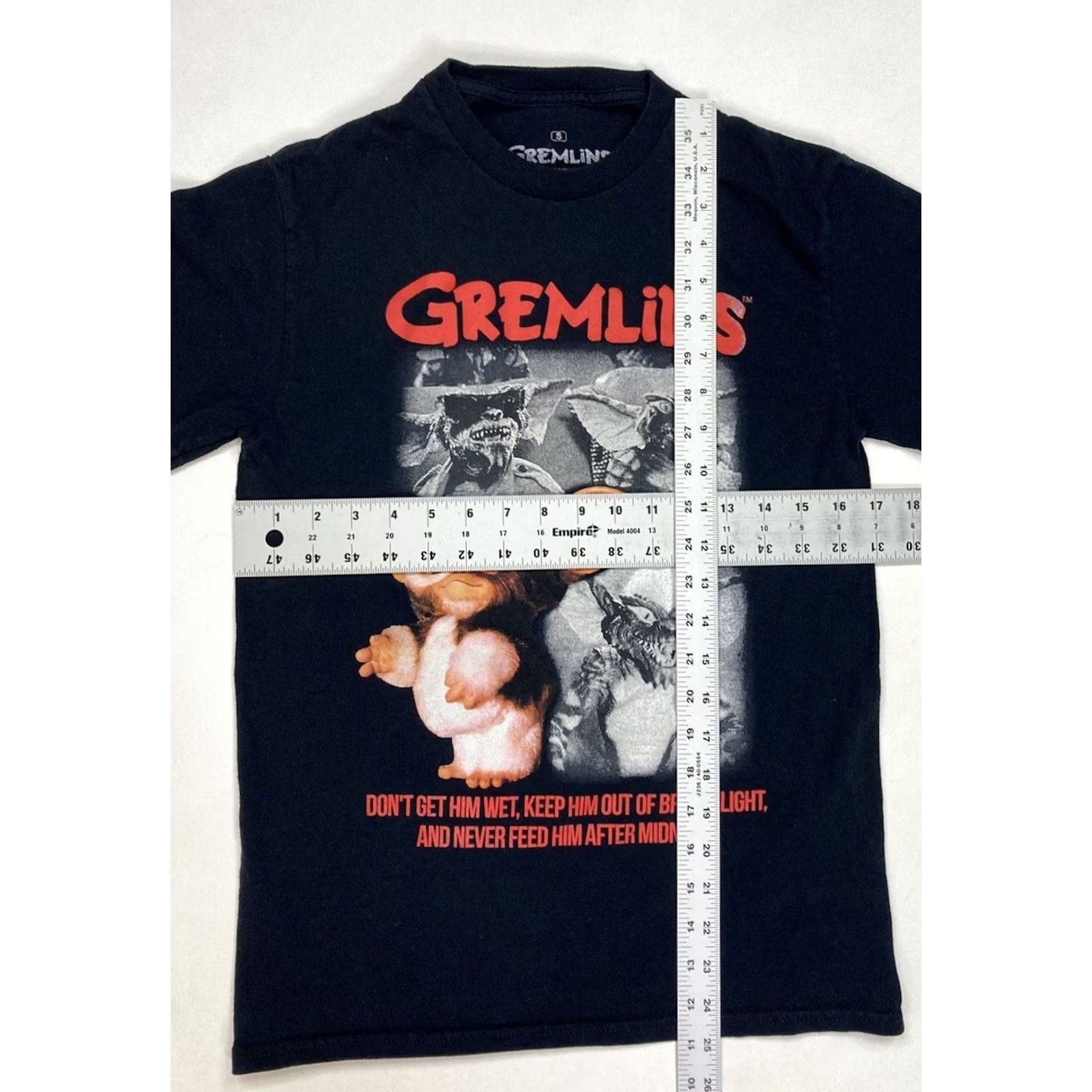 Vintage Gremlins T-Shirt Women's Small Black Short Sleeve Crew Neck Pullover Cotton Halloween Horror Movie Graphic) Size S / US 4 / IT 40 - 5 Thumbnail