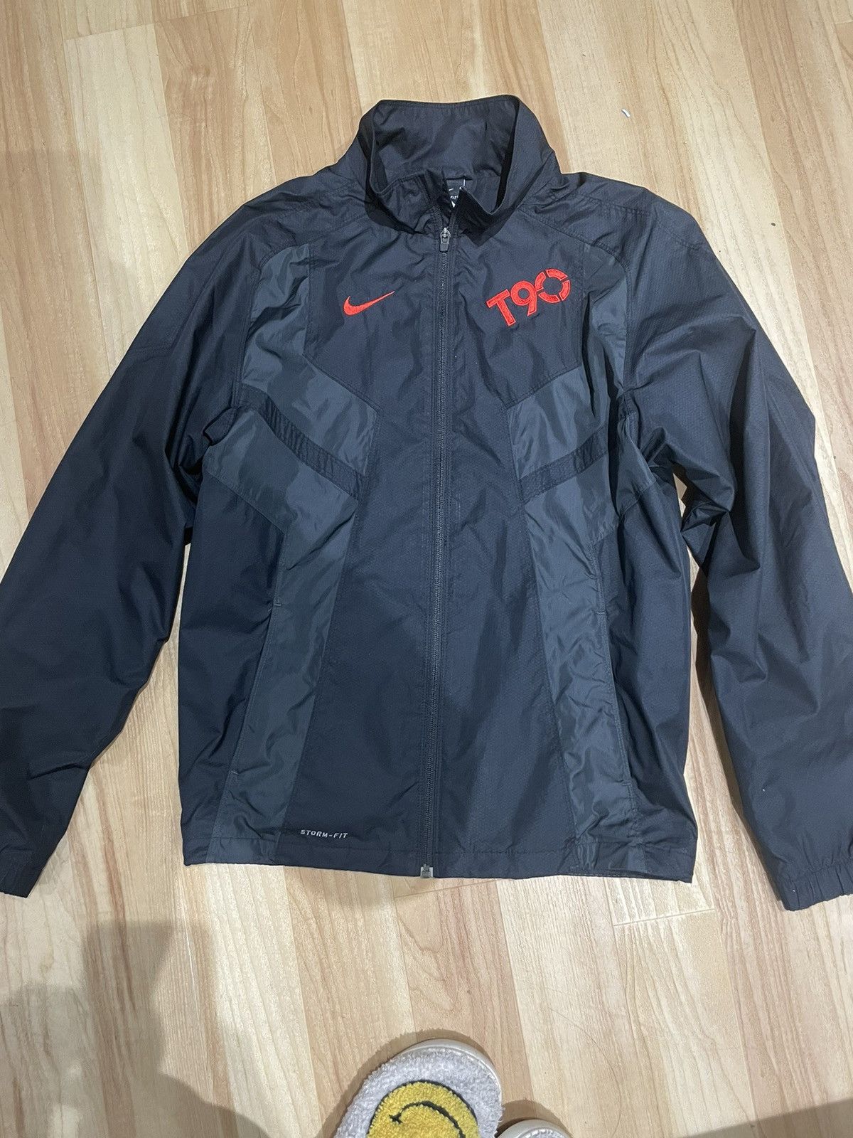 Nike T90