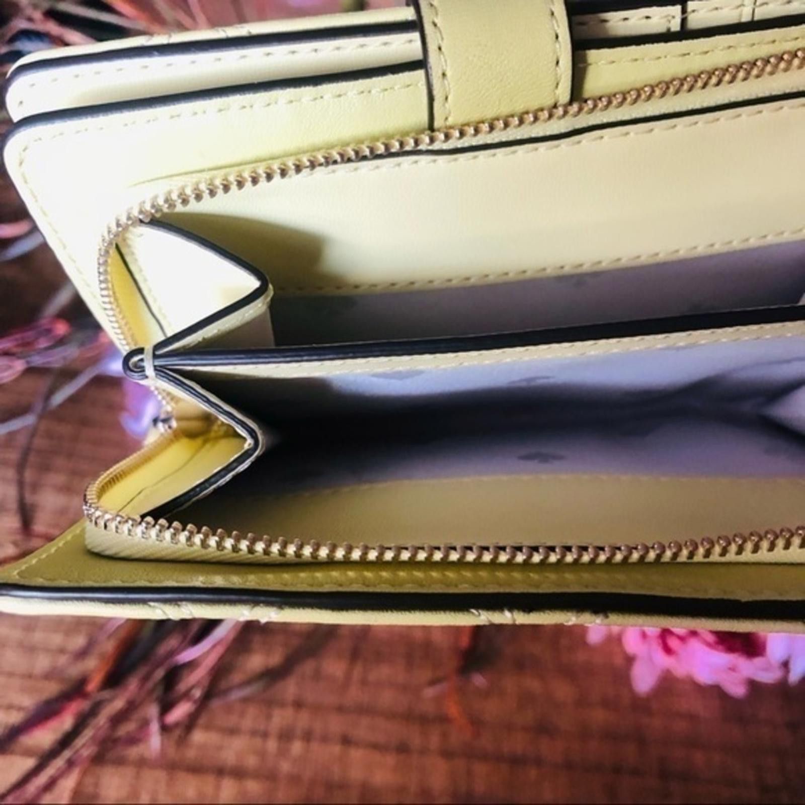 Designer Kate Spade Quilted Retro Wallet NWT Size ONE SIZE - 4 Thumbnail