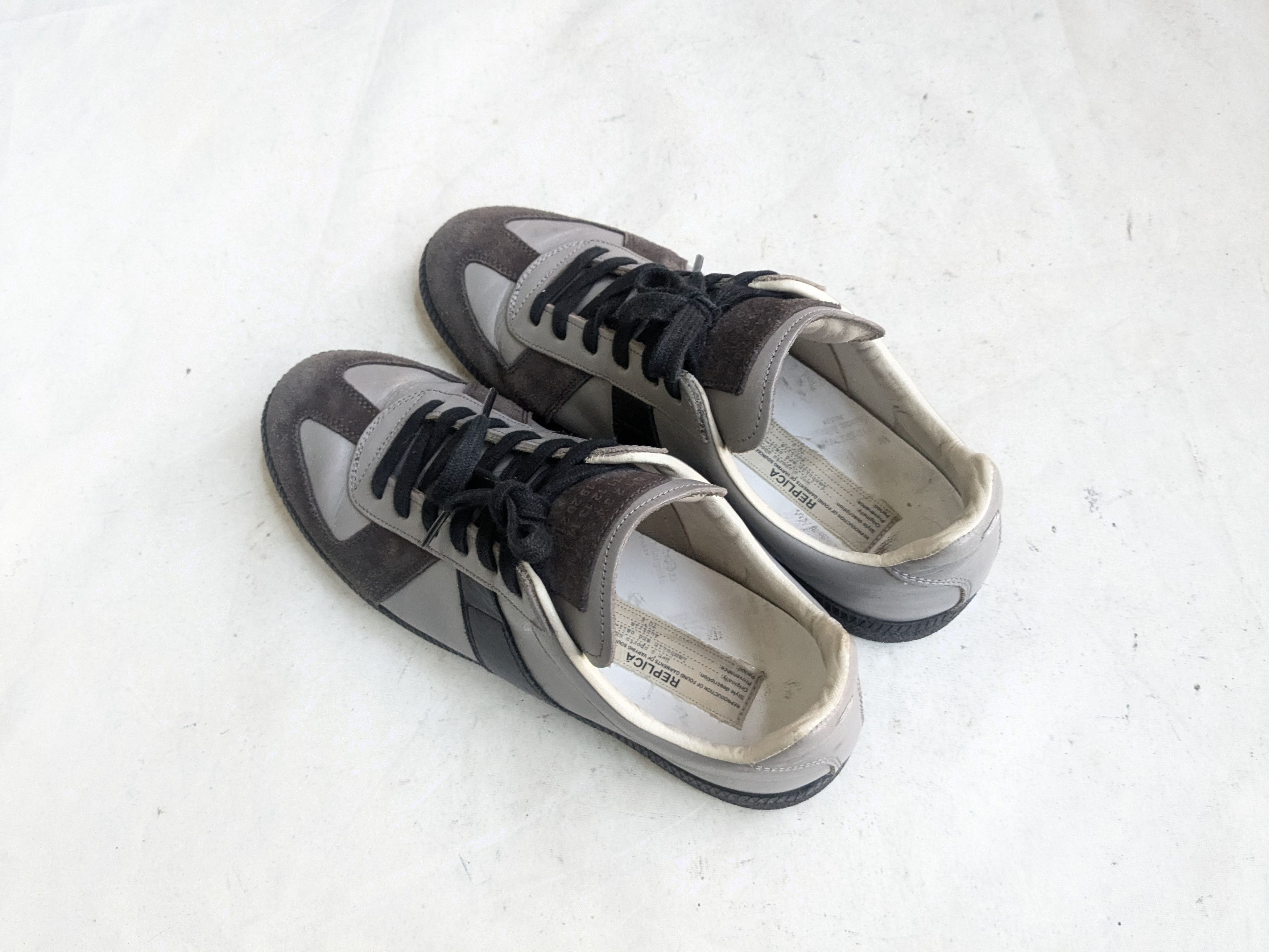 Maison Margiela Maison Margiela Replica GAT Gray Black 7 40 Size US 7 / EU 40 - 10 Thumbnail