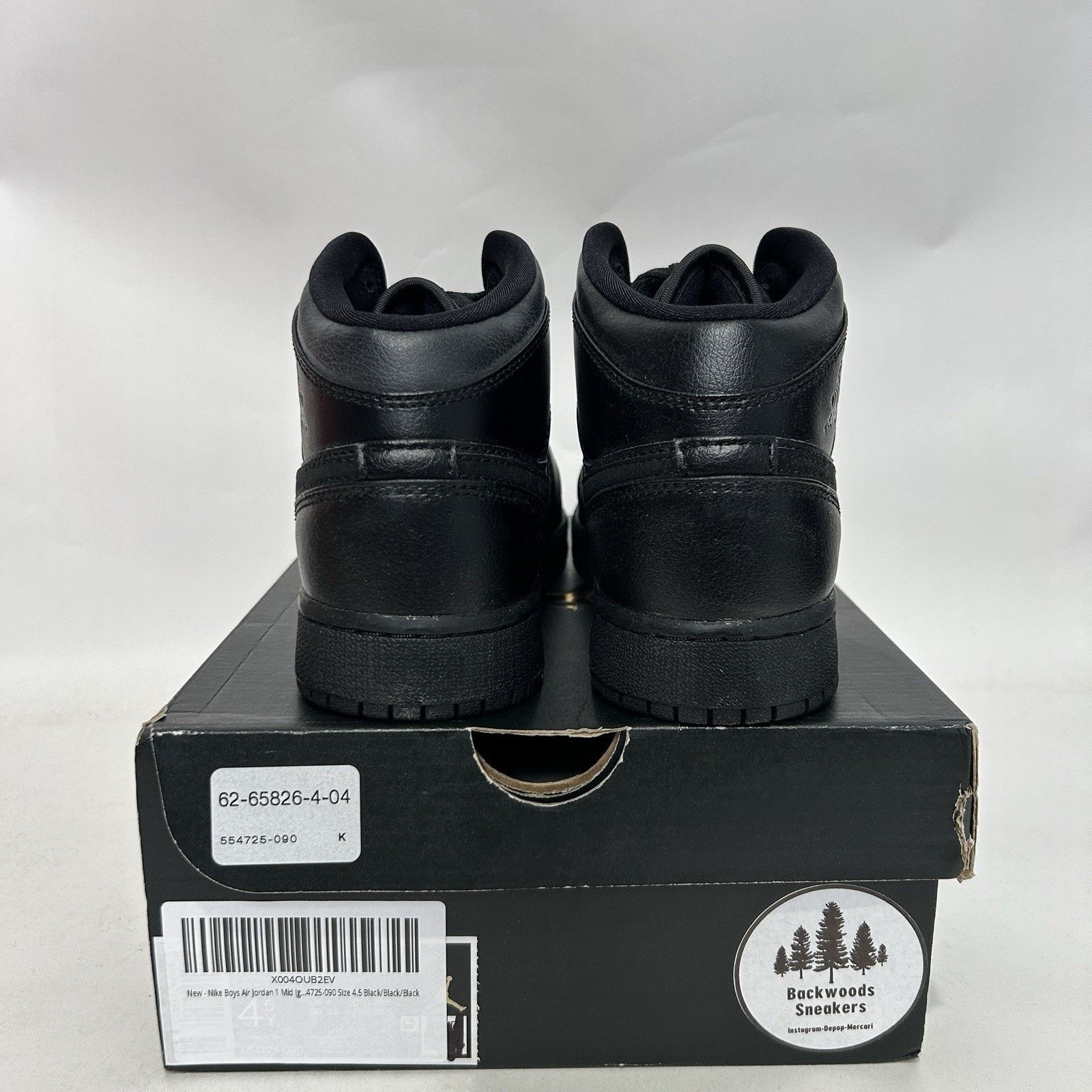 Jordan Brand Nike Air Jordan 1 Mid GS “Deep Black Nubuck Swoosh” Size US 6 / IT 36 - 4 Thumbnail