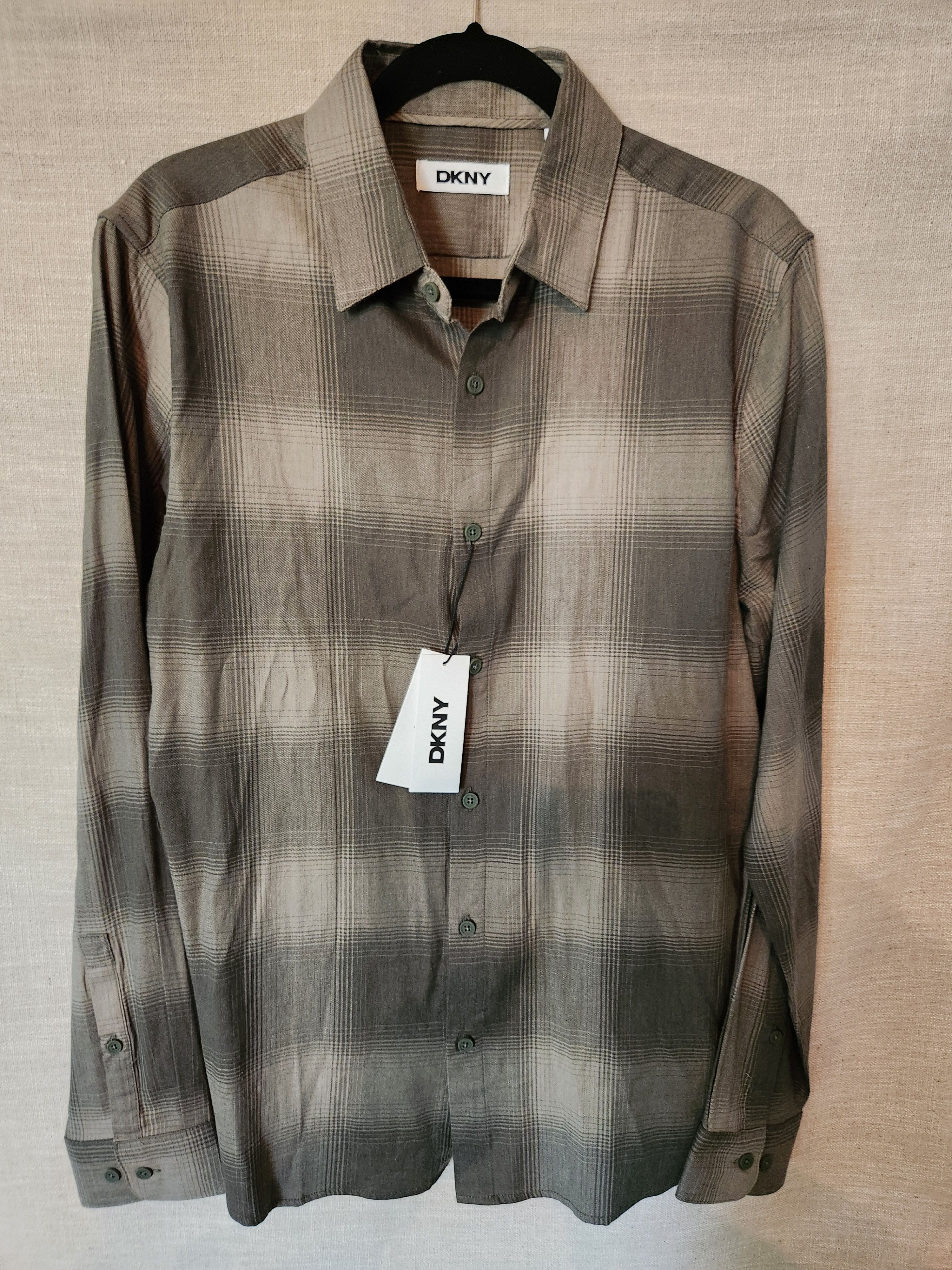 DKNY NWT Men's Cotton Blend Plaid Button Front Shirt Size US M / EU 48-50 / 2 - 1 Thumbnail