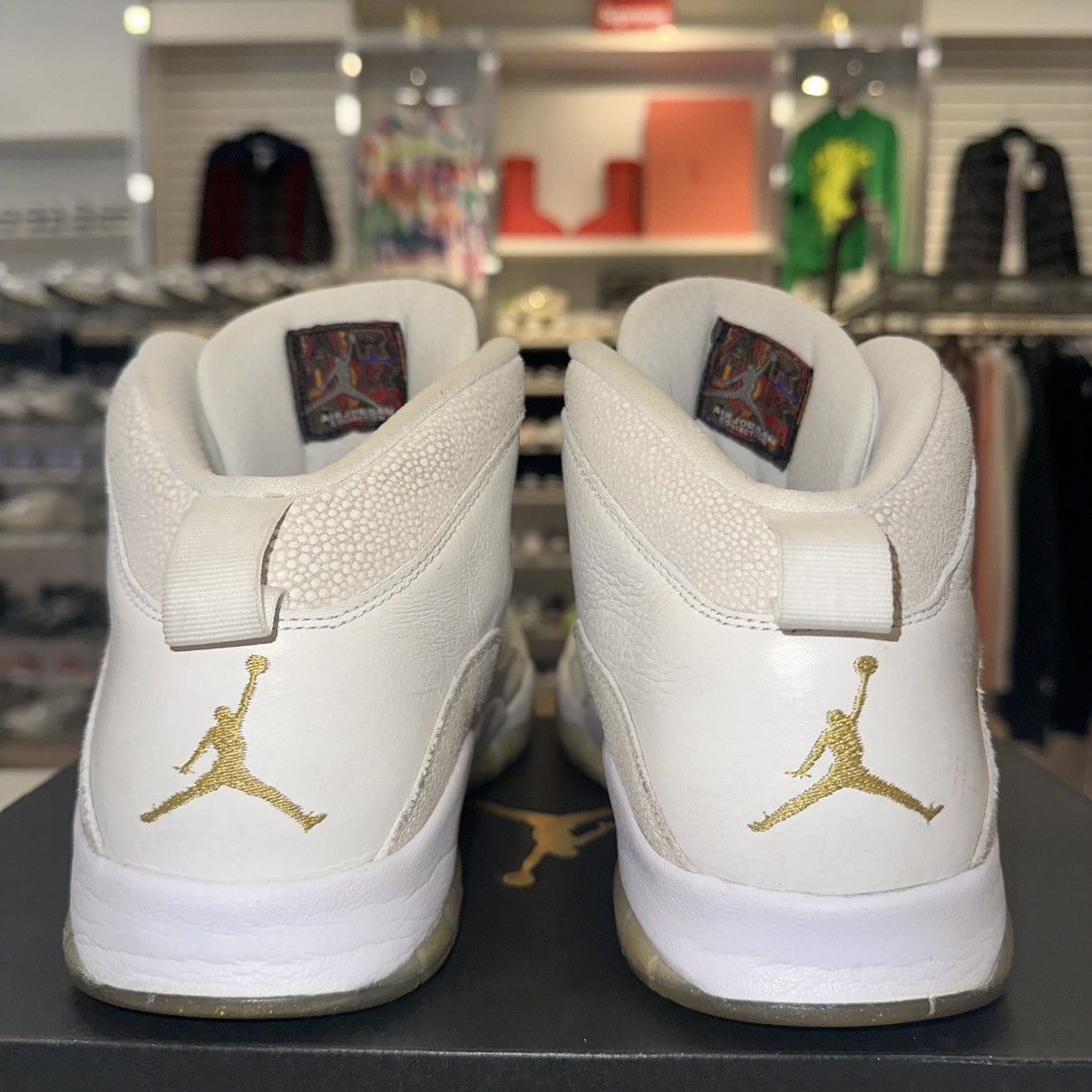 Jordan Brand Size 11 - OVO x Air Jordan 10 Retro White - 819955-100 Size US 11 / EU 44 - 4 Thumbnail
