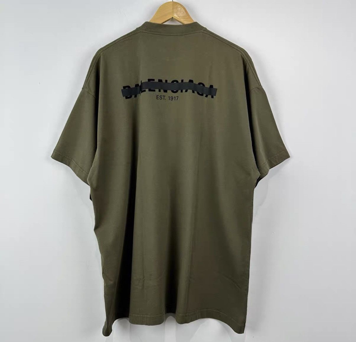 Balenciaga Balenciaga Strike Through T-shirt J42 Size US L / EU 52-54 / 3 - 2 Thumbnail