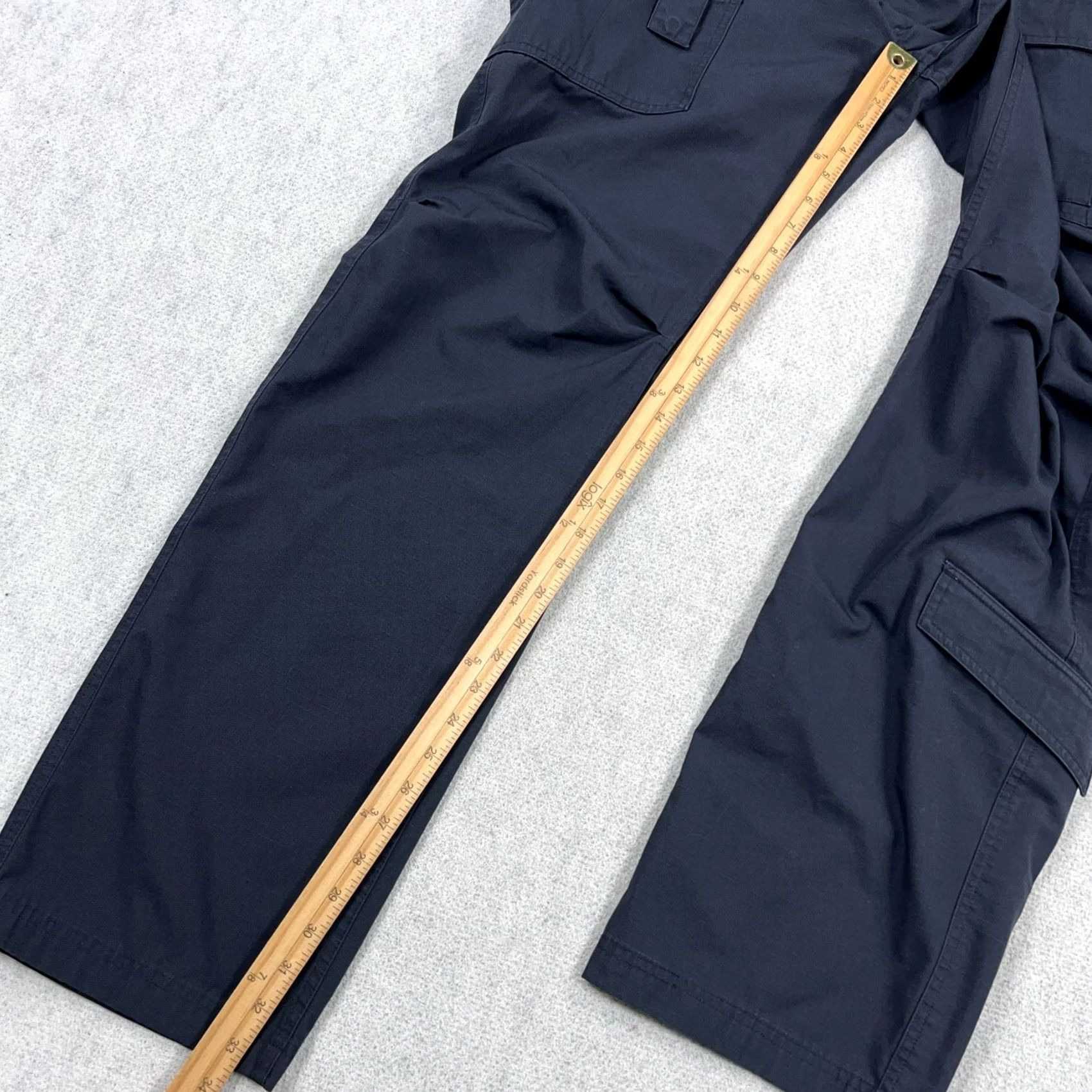 Under Armour Under Armour Cargo Pants Men 34x32 Navy Blue Rip Stop Tactical Performance Casual Size US 34 / EU 50 - 6 Thumbnail