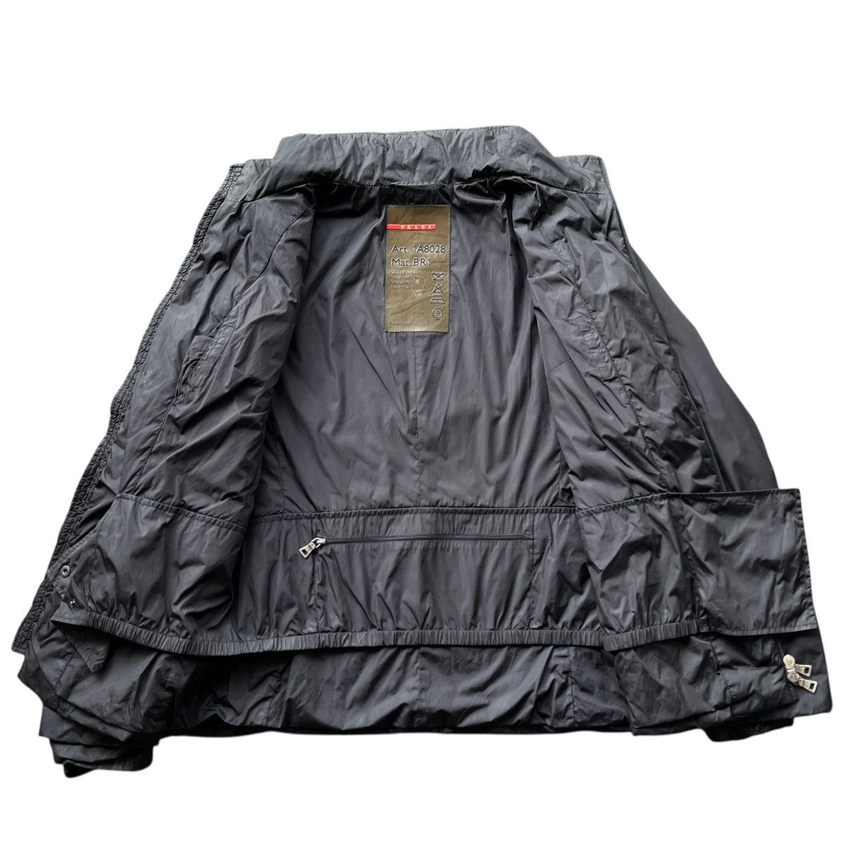 Prada Vintage Prada Light Puffer Jacket Made In Italy Size 42 Size S / US 4 / IT 40 - 9 Thumbnail