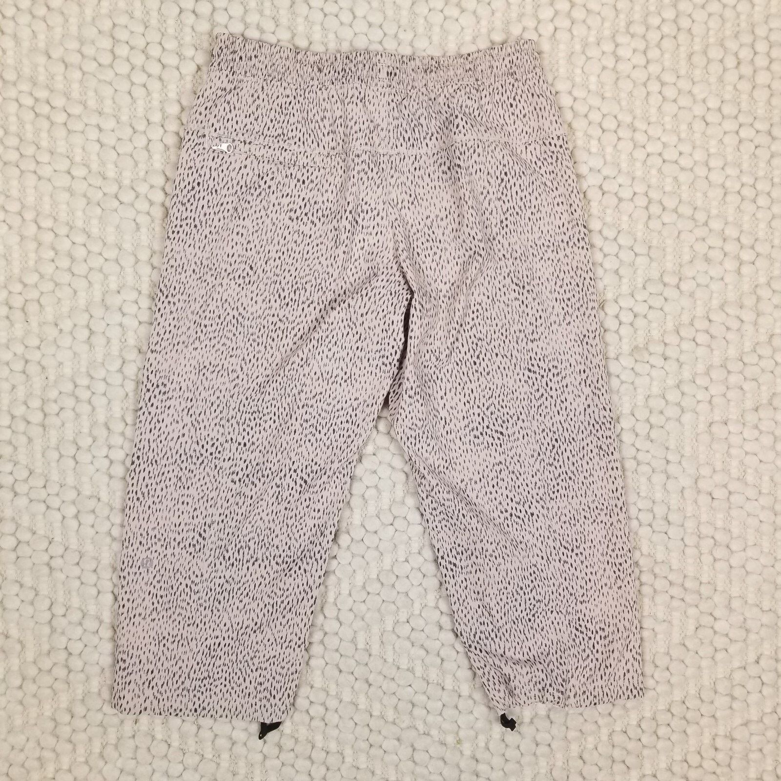 Lululemon Lululemon Step Lively Crop Dottie Dash Grain Black Sz 4 Size 27" / US 4 / IT 40 - 3 Thumbnail