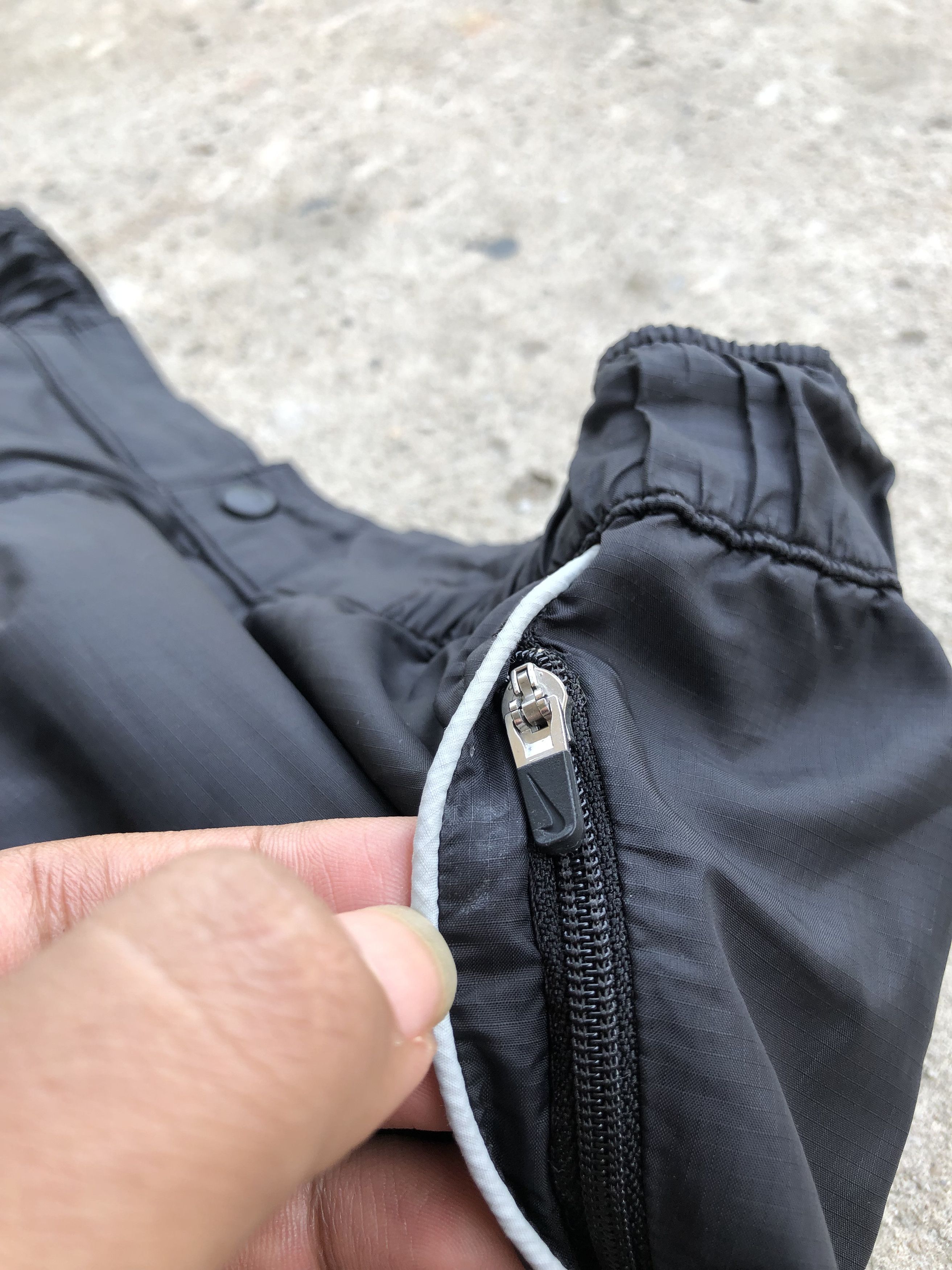 Nike y2k Nike nylon drill balloon pants Size US 36 / EU 52 - 7 Thumbnail