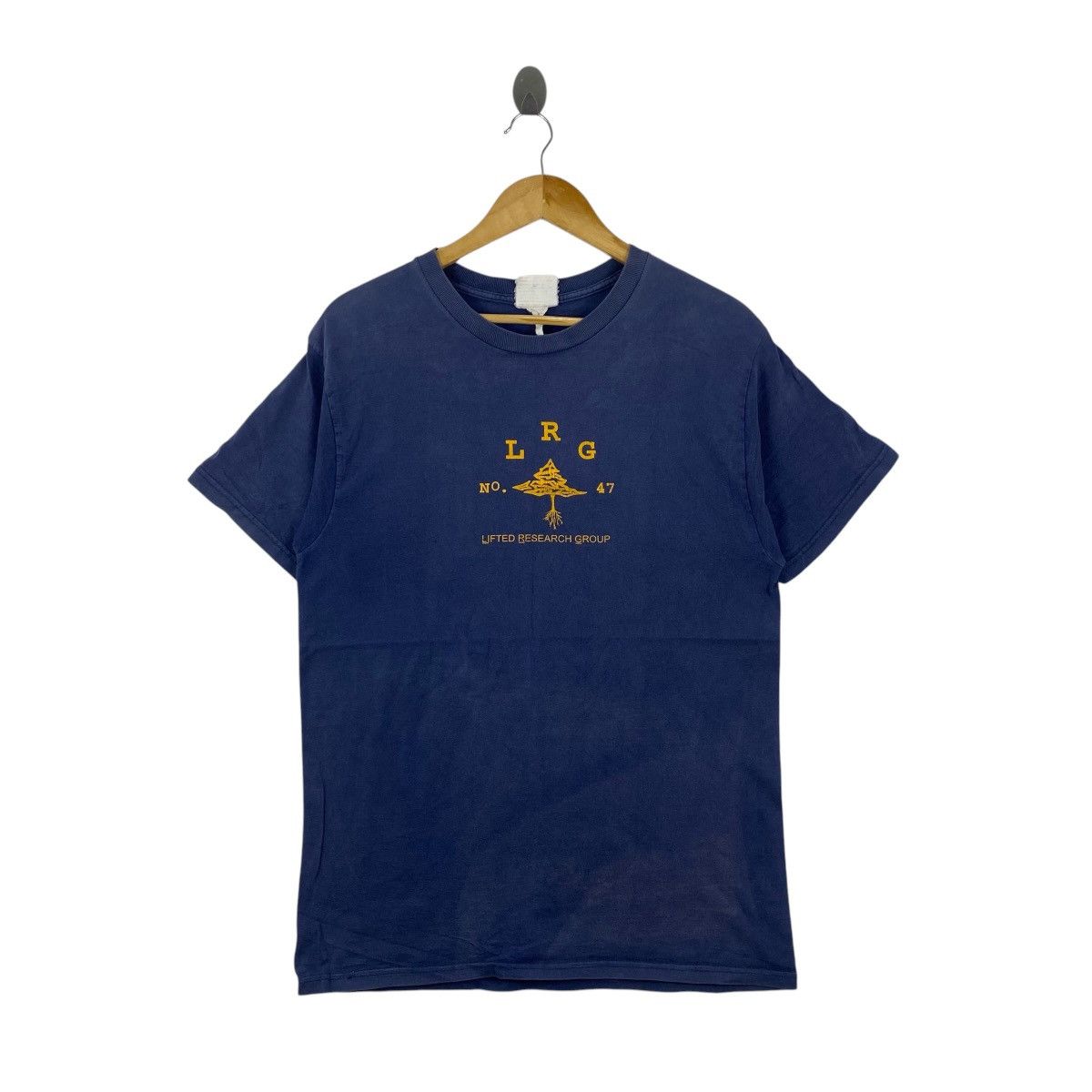 Vintage Vintage LRG No 47 Tree Logo T Shirt L Made In USA Y2K Navy Size US L / EU 52-54 / 3 - 1 Thumbnail