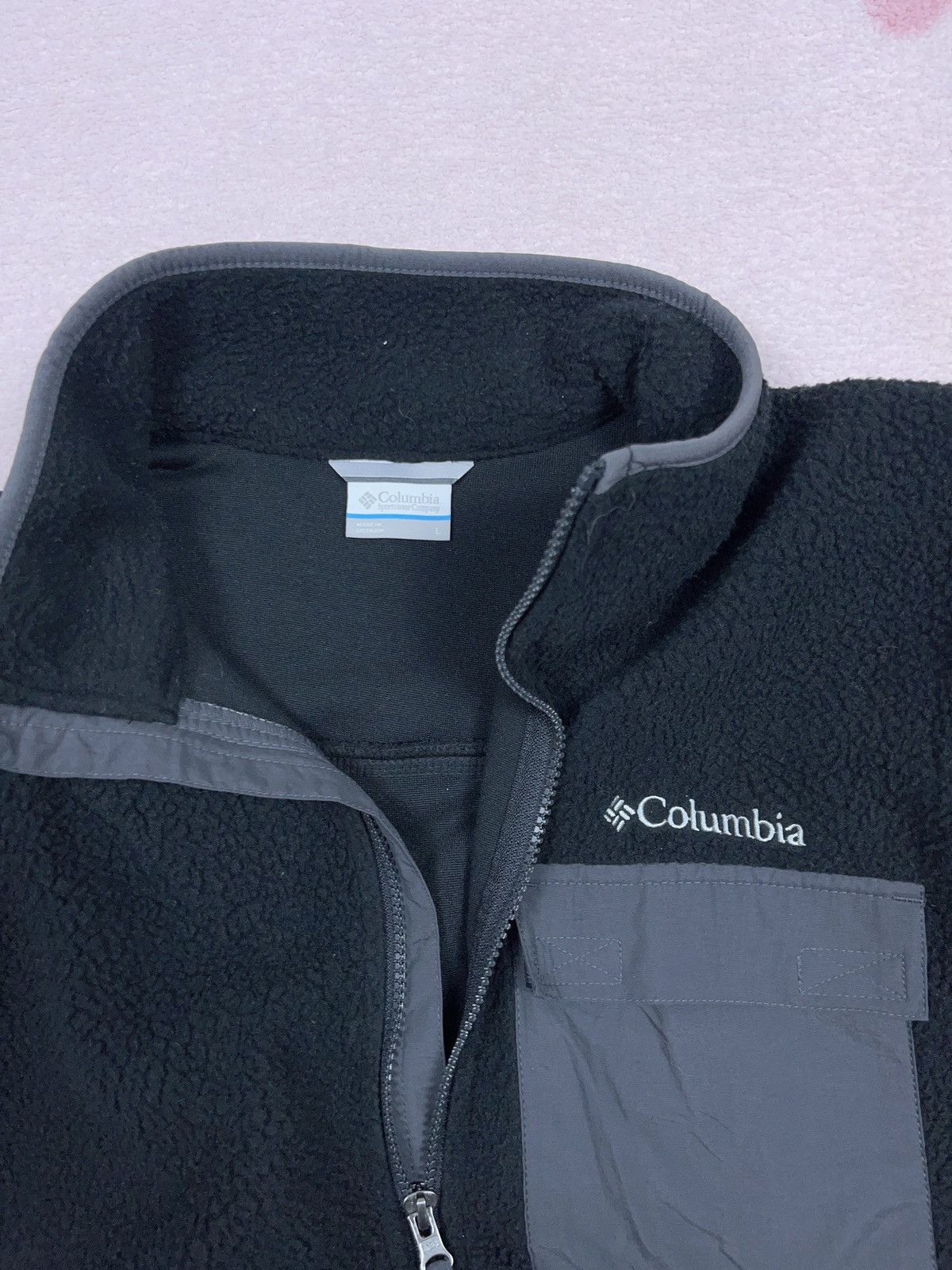 Columbia ➕ Columbia zip up cargo fleece sweatshirt gorpcore Size US L / EU 52-54 / 3 - 2 Thumbnail