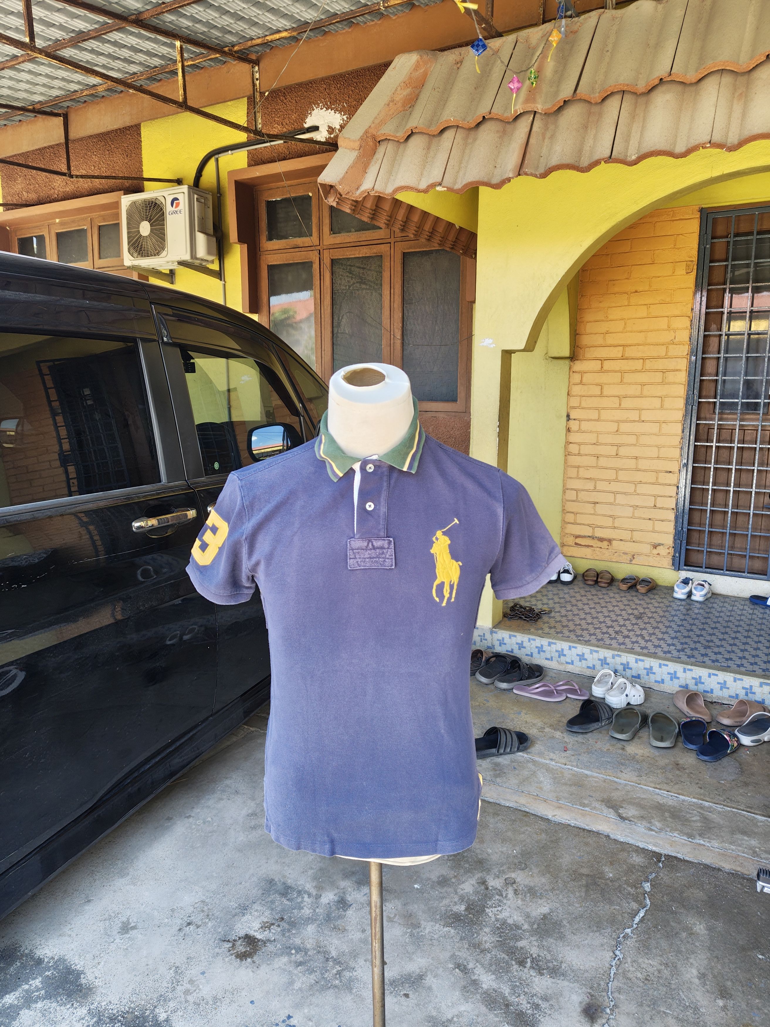 Polo Ralph Lauren Vtg Polo Ralph Lauren Big Logo Custom Fit Polo Tee Size US M / EU 48-50 / 2 - 16 Thumbnail