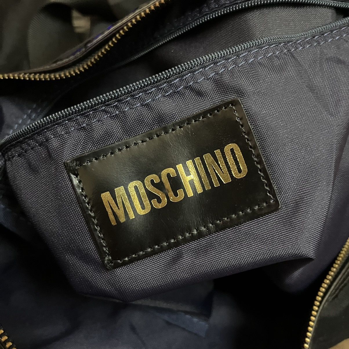 Japanese Brand × Moschino × Vintage Authentic Moschino Nylon Large Travel Bag Size ONE SIZE - 7 Thumbnail