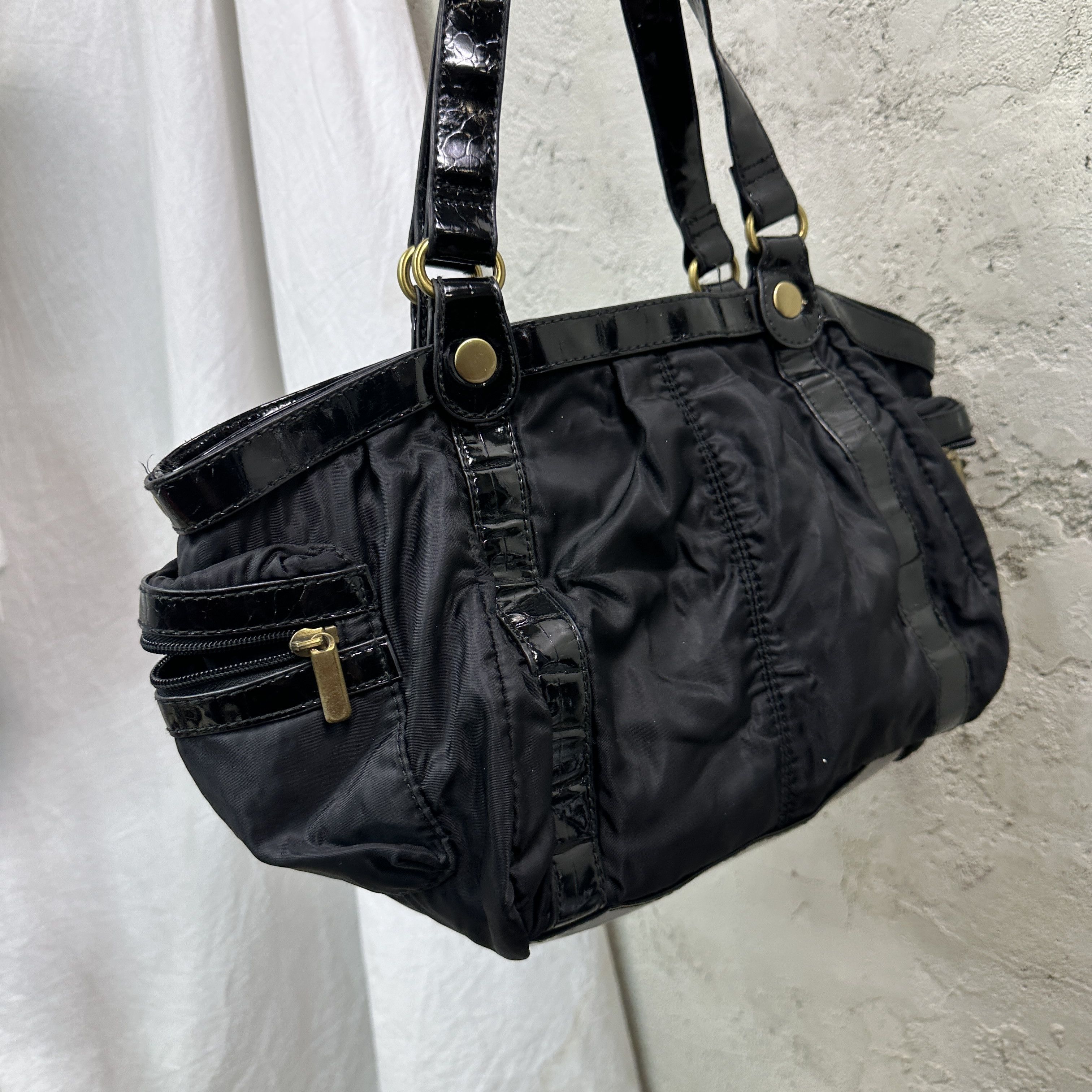 Vintage Vintage Avant Garde Hobo Nylon Bag Y2K Size ONE SIZE - 3 Thumbnail