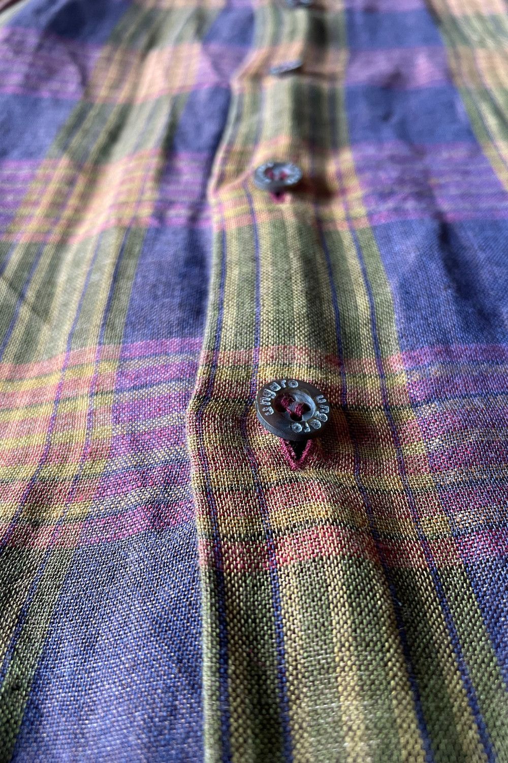 Emanuel Ungaro Emanuel Ungaro Vintage checked shirt size 44 Size US S / EU 44-46 / 1 - 12 Thumbnail