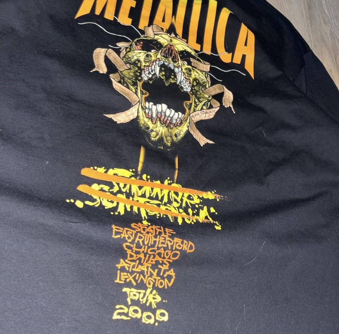 Band Tees Metallica Tour 2000 Pushead Summer Sanitarium band shirt Size US XL / EU 56 / 4 - 2 Thumbnail