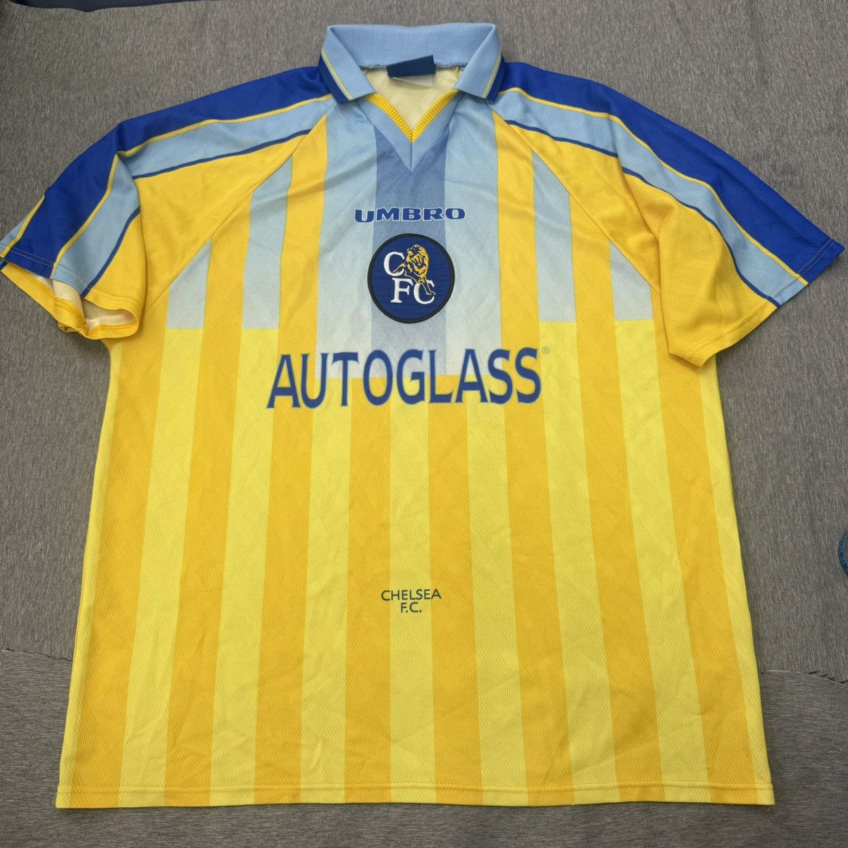 Umbro Chelsea 96/97 away shirt Size US XL / EU 56 / 4 - 1 Thumbnail