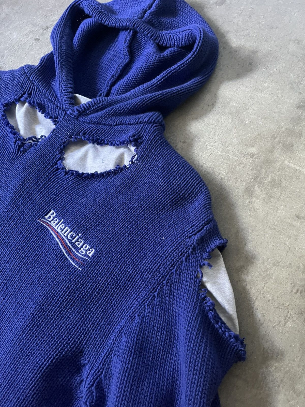 Balenciaga Balenciaga F/W 21 Political Campaign distressed sweater Size US S / EU 44-46 / 1 - 6 Thumbnail
