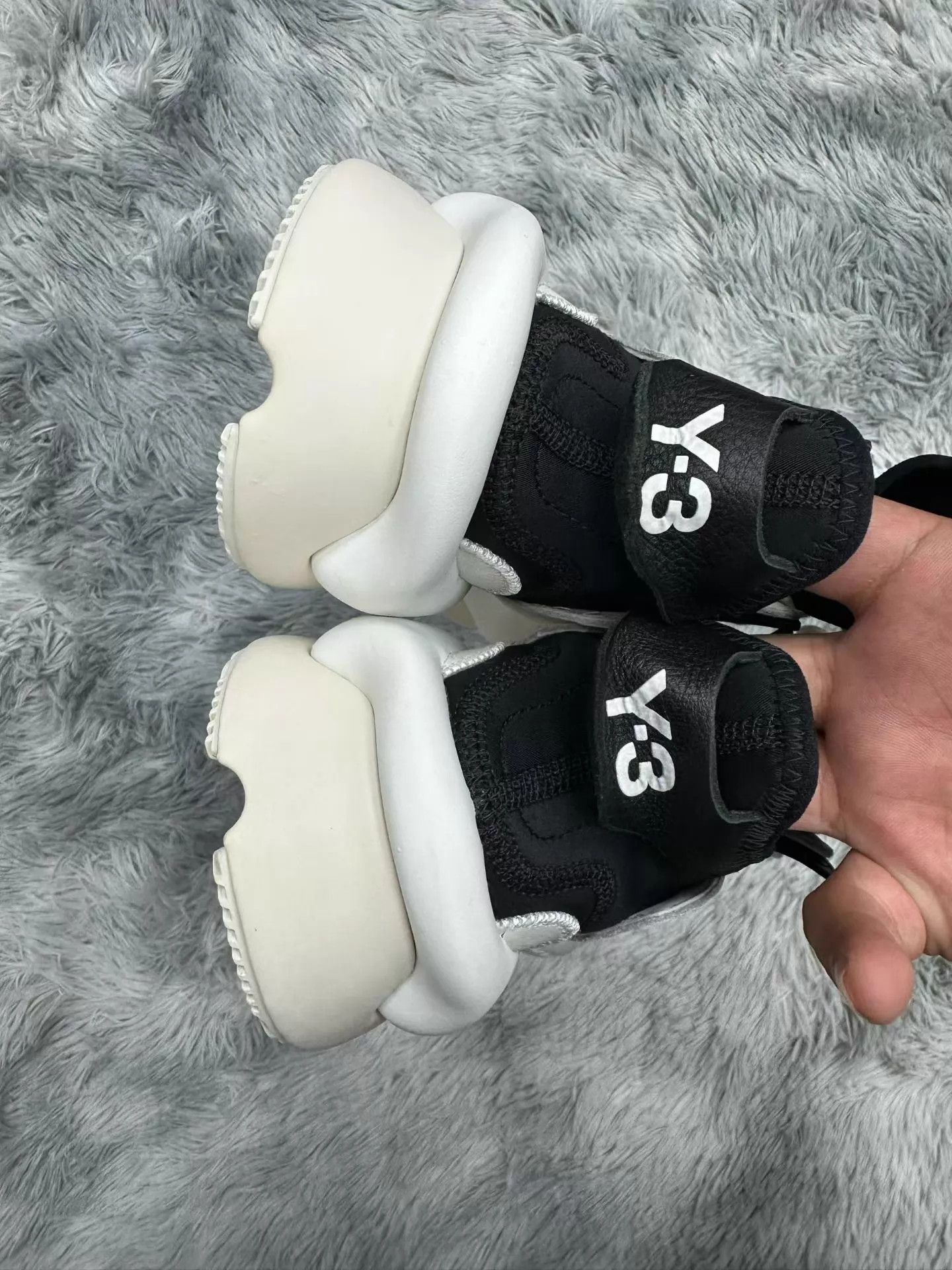Y-3 Y-3 kaiwa black white casual 44.5 BNIB Size US 11.5 / EU 44-45 - 4 Thumbnail