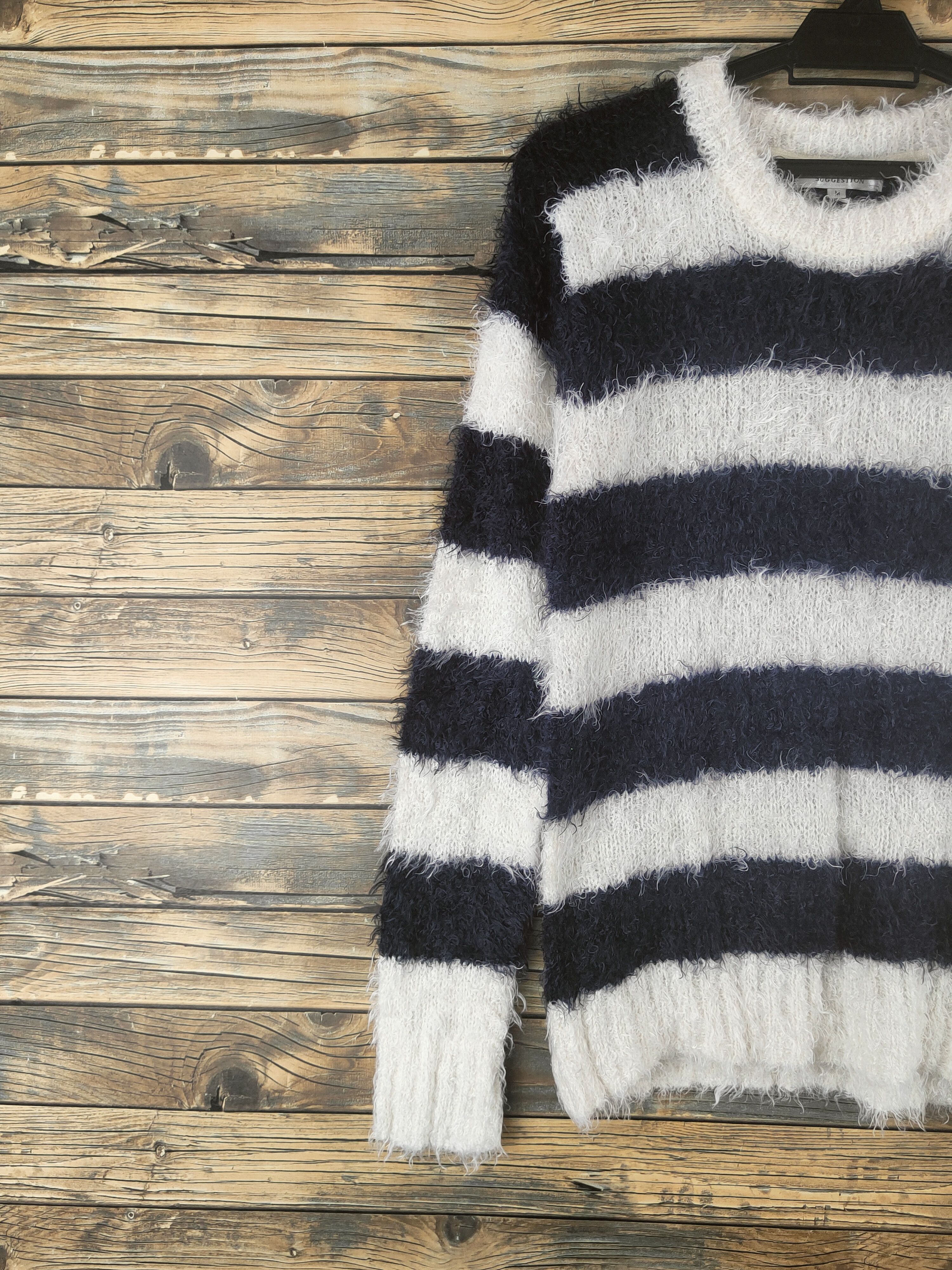Japanese Brand DL Suggestion White Navy Fur Mohair Knitwear #46-509 Size US S / EU 44-46 / 1 - 3 Thumbnail
