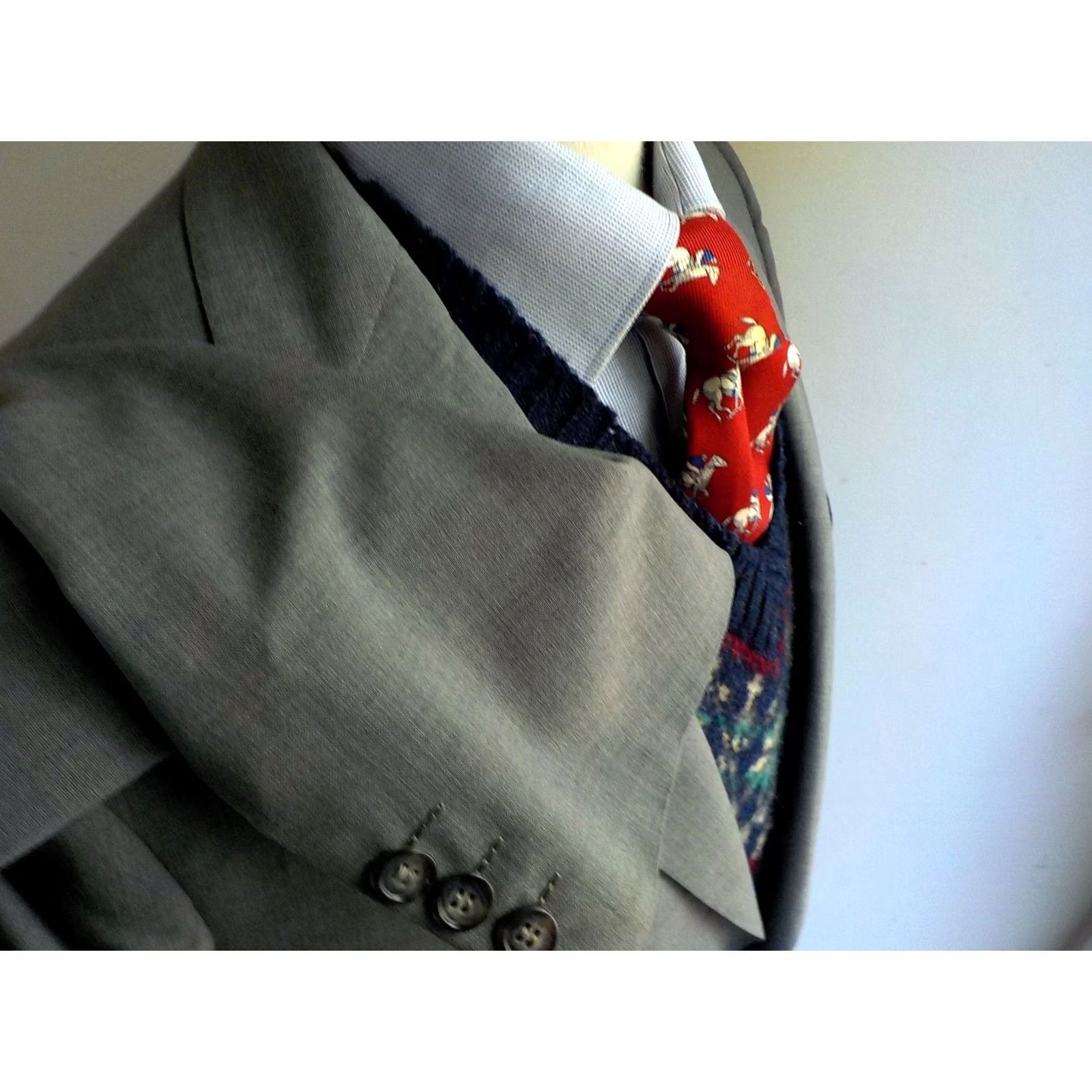 Vintage VINTAGE John Wannamaker 2 Button Suit Gray 38R Mens Slim Flat Front 32x29.5 Regular P2P 20" Double Back Vents Size 38R - 4 Thumbnail