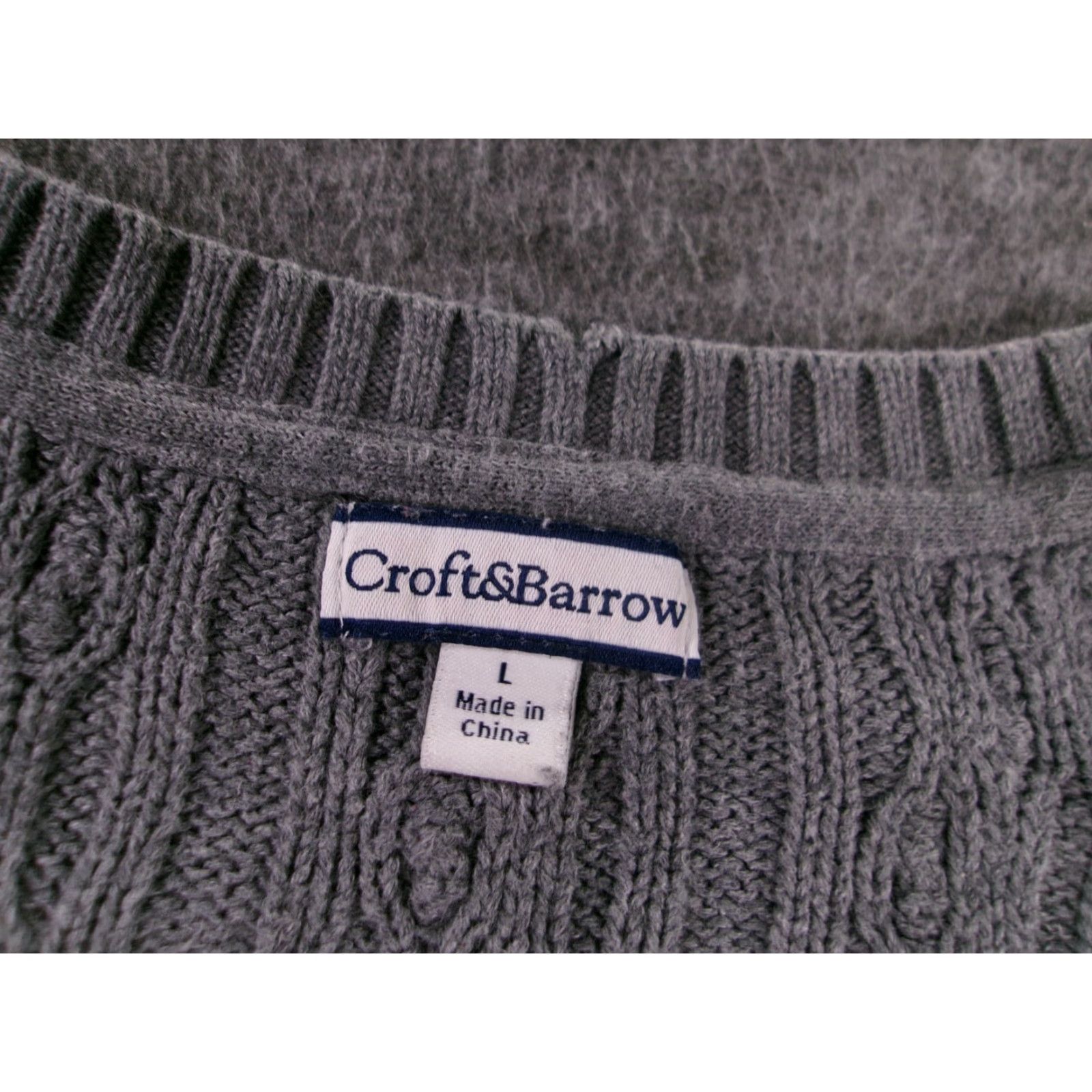 Croft & Barrow Croft & Barrow Women’s Large Gray Cable Knit V-Neck Sweater Pullover Cozy All Seasons Size L / US 10 / IT 46 - 6 Thumbnail