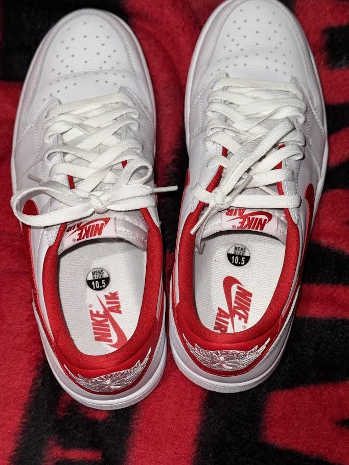 Jordan Brand Jordan 1 Retro Low OG Size US 10.5 / EU 43-44 - 2 Thumbnail