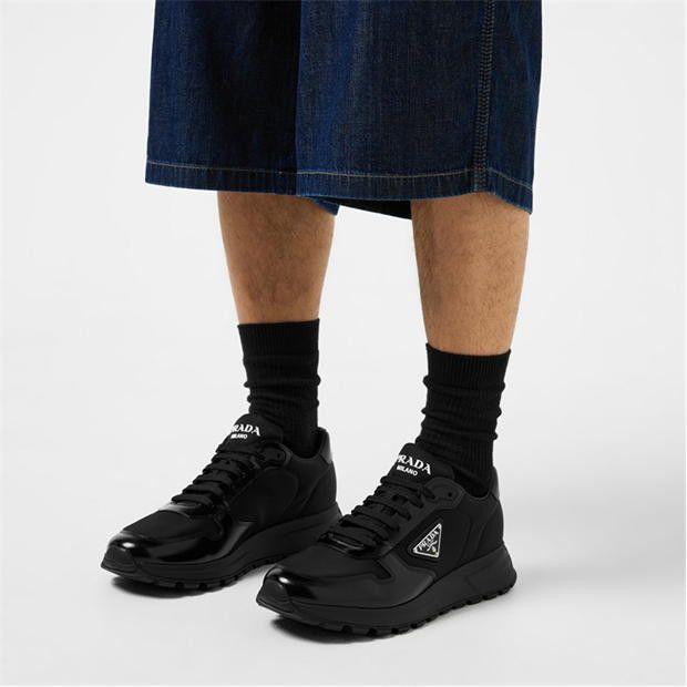 Prada Men'S Triangle Logo Re-Nylon Trainers Size US 10 / EU 43 - 2 Thumbnail