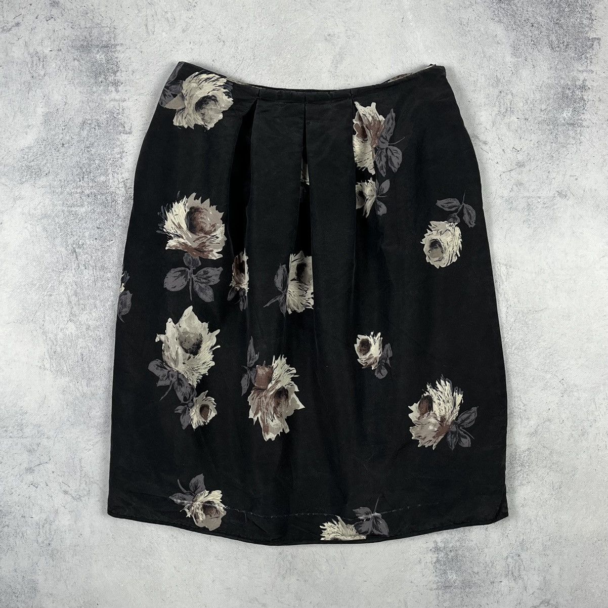 Prada Rare Prada floral midi skirt Size 27" / US 4 / IT 40 - 2 Thumbnail